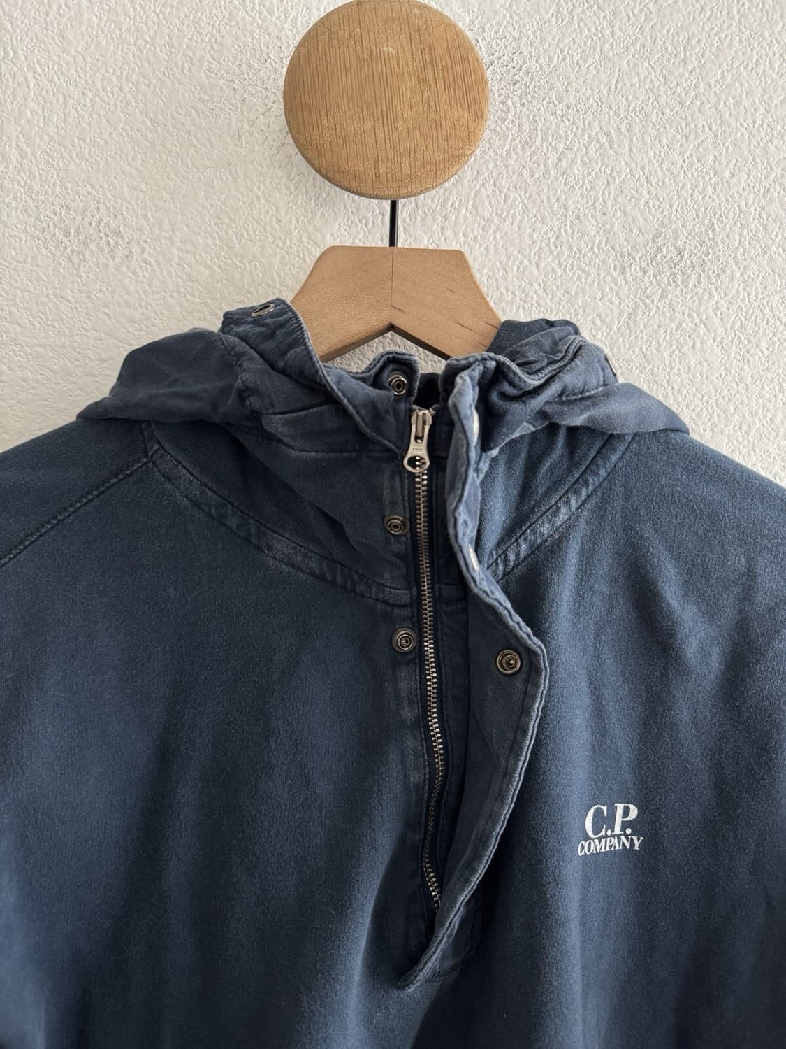CP컴퍼니 후드티 다크네이비 상품이미지2