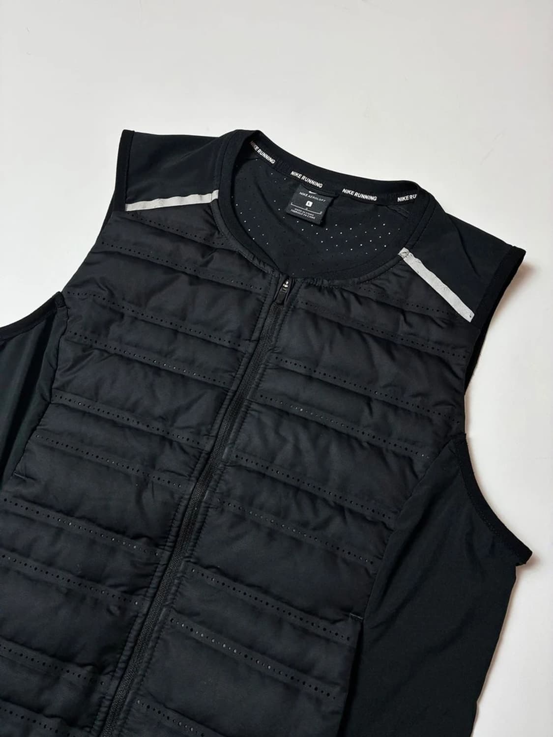 나이키 써마 핏 ADV 리펠 에어로로프트 러닝 베스트 PN8877 상품이미지2