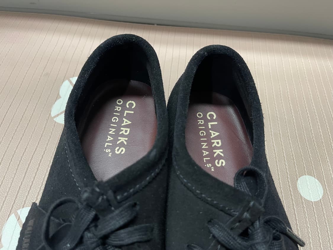 클락스 정품 왈라비 스웨이드 블랙 UK6 상품이미지6