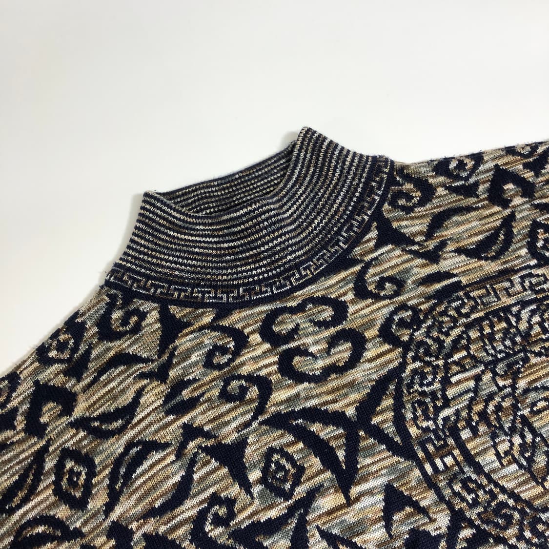 베르사체 V2 하프 폴라 니트 m 상품이미지3