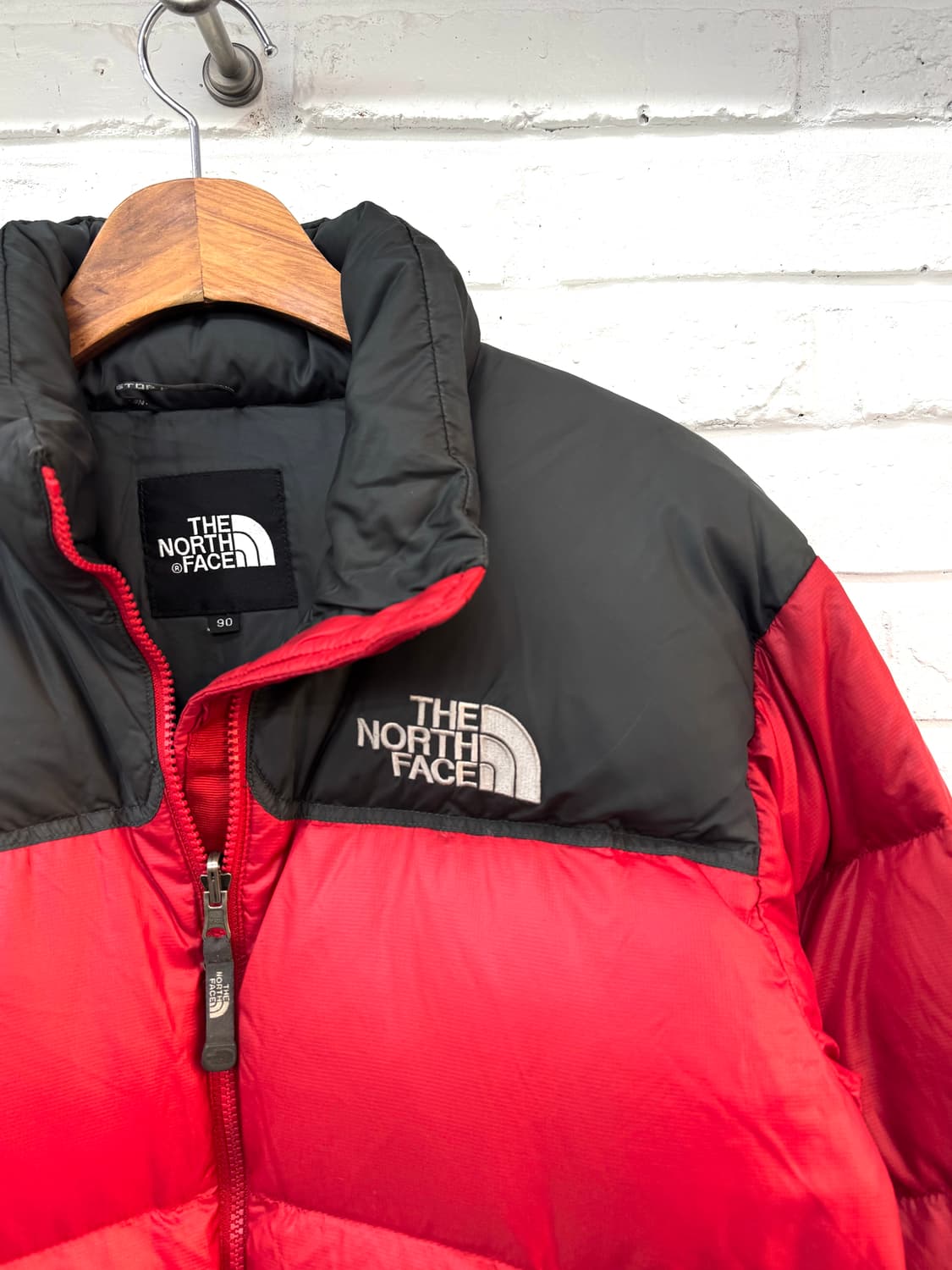 노스페이스 레드 700 눕시 패딩 상품이미지2