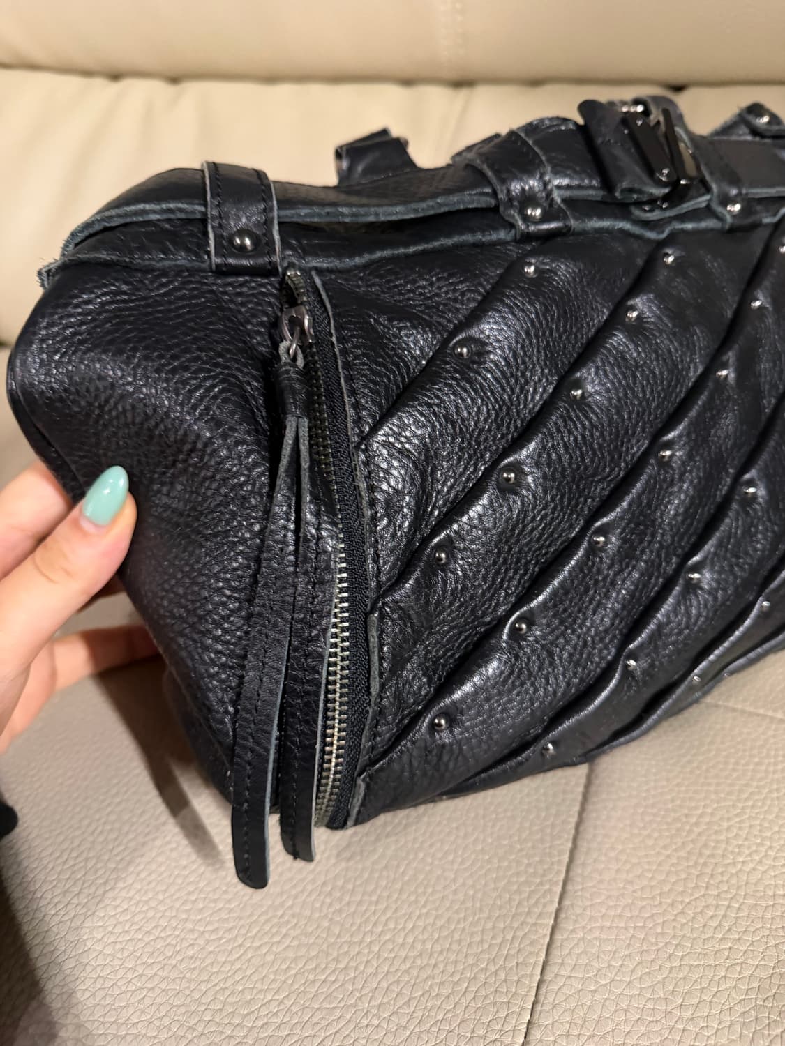 stud detail strap point real leather bag 상품이미지4