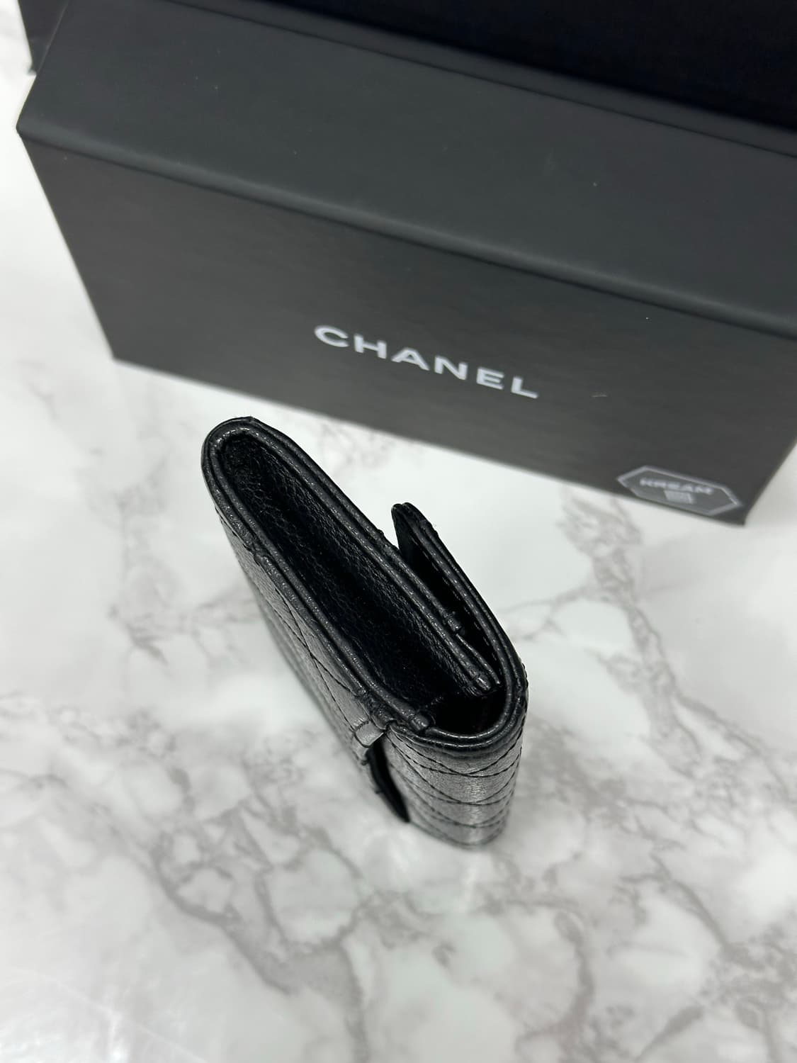 샤넬 클래식 똑딱이 금장 카드지갑 내장칩 상품이미지5