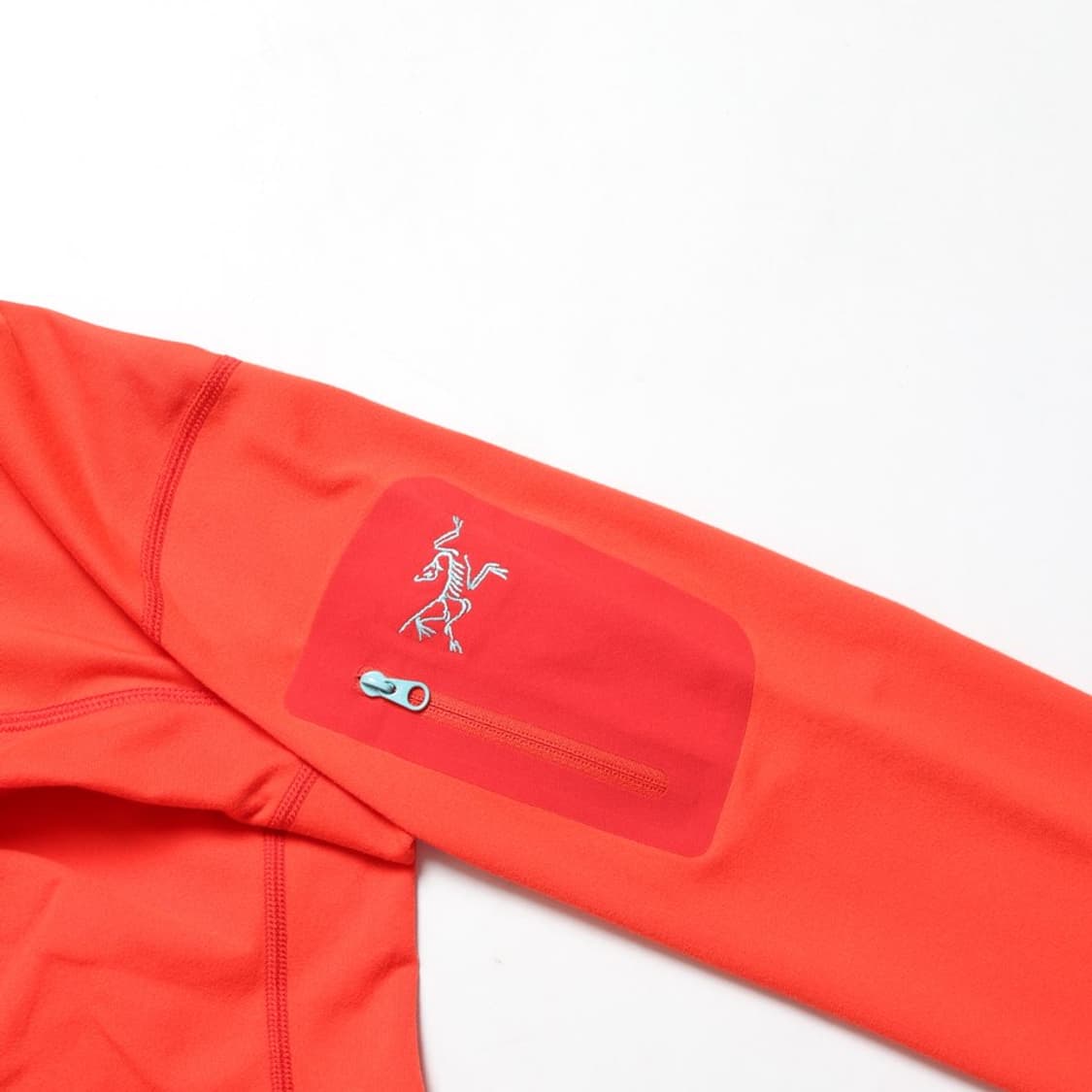 아크테릭스 Arc'teryx RHO LT Zip Neck 

 상품이미지7