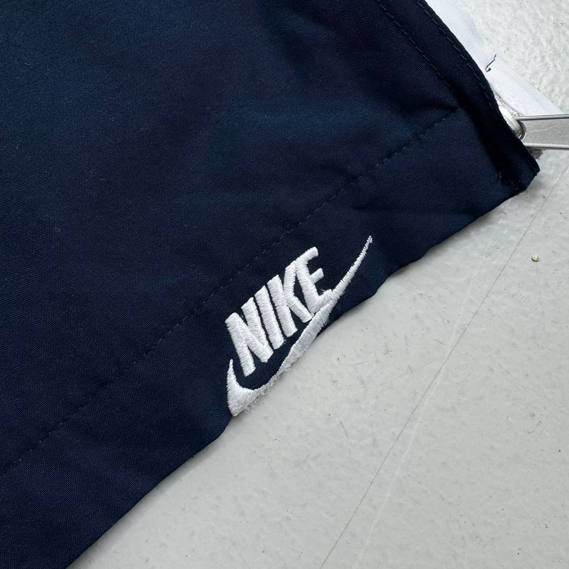 나이키 00s 올드스쿨 와이드 바람막이 트랙팬츠 상품이미지3