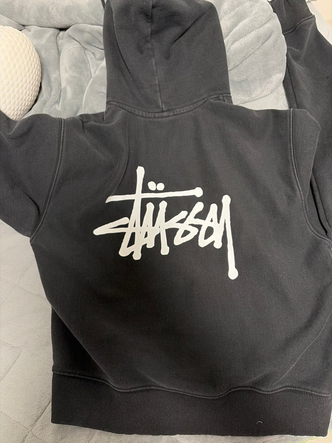 스투시 후드티 검정 상품이미지2