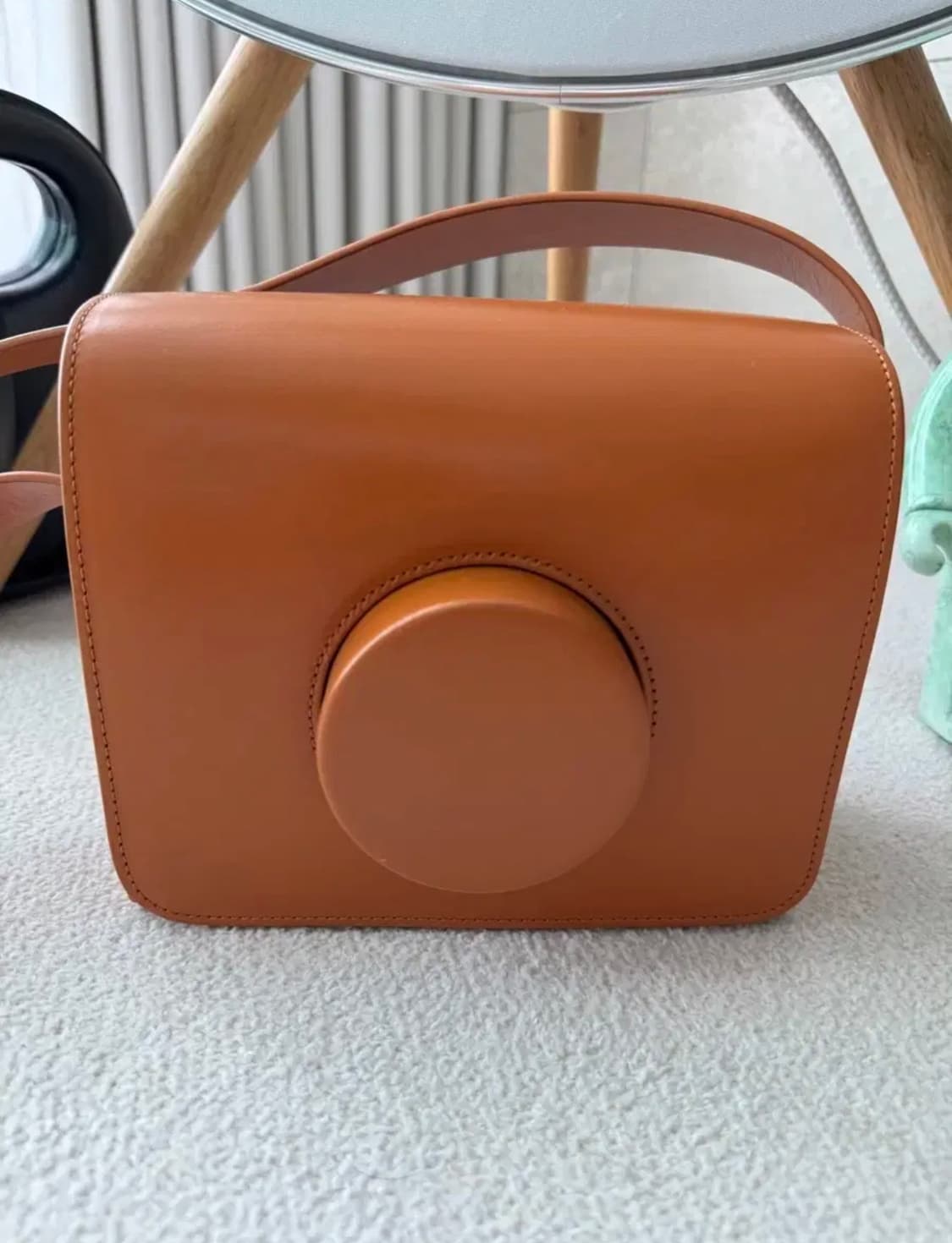 르메르카메라백 상품이미지1