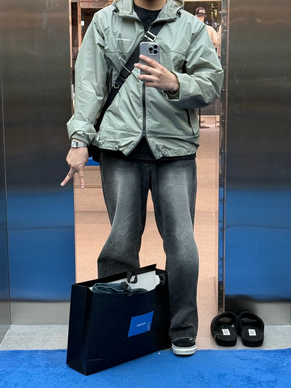 디스이즈네버댓 경량 바람막이 세이지 카키 상품이미지3