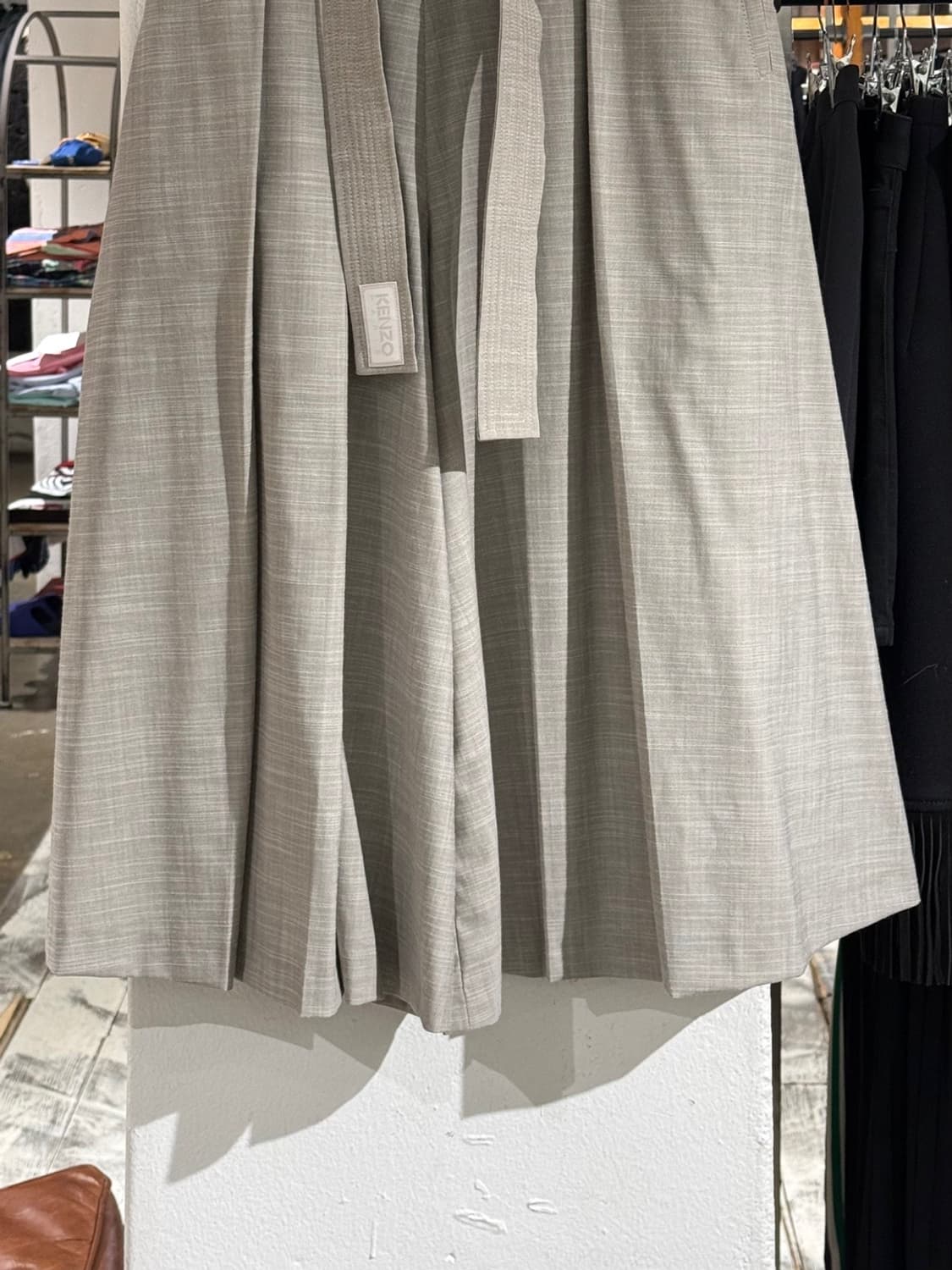 겐조 라이트그레이 울 혼방 벨티드 큐롯 팬츠 상품이미지3