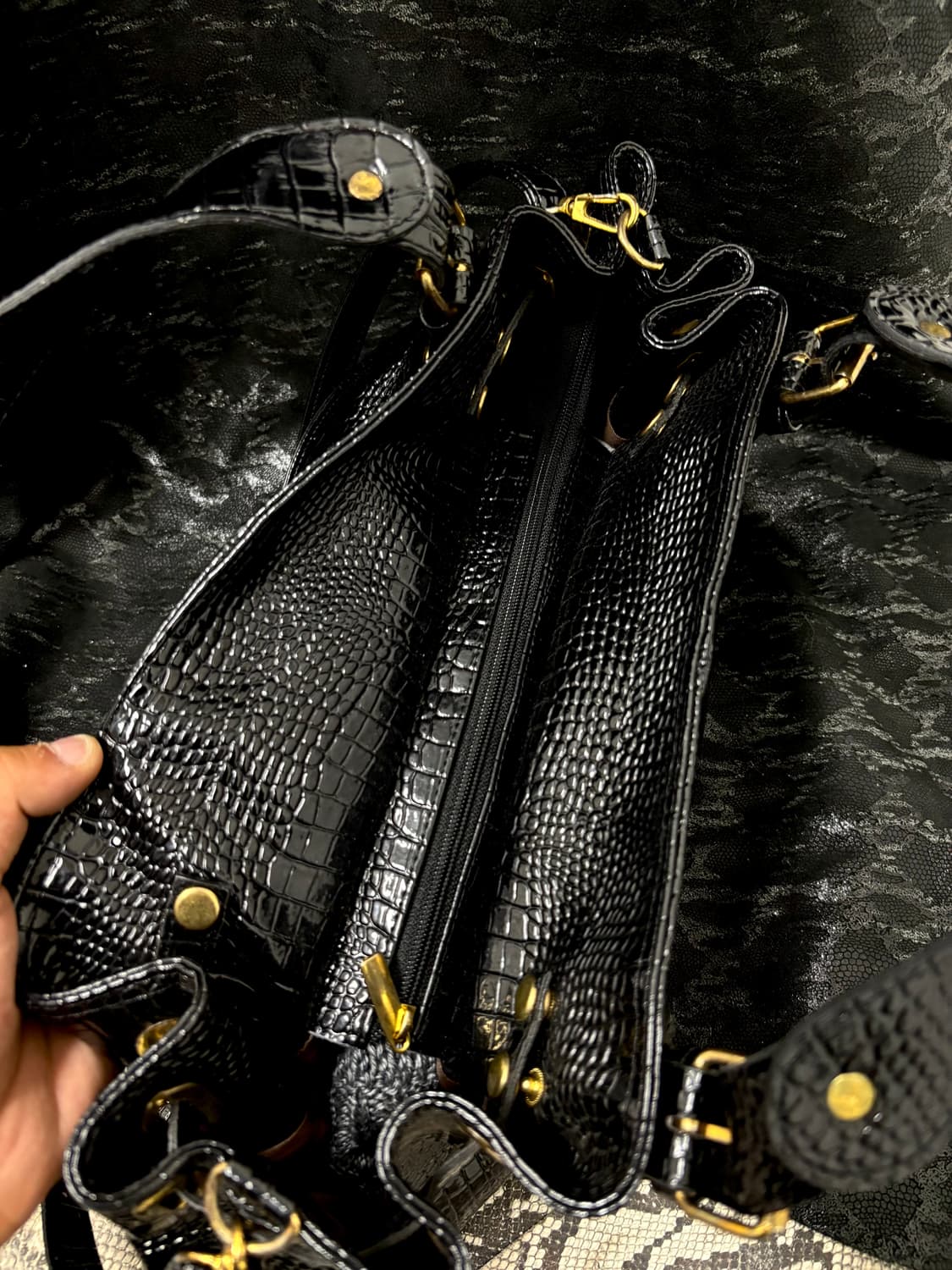 “Vintage” 00’s Mood Black Croco Bag 상품이미지8