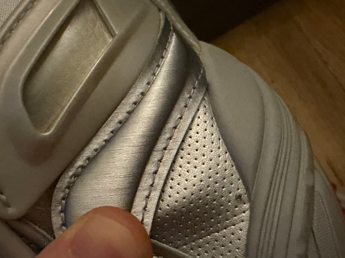 발렌시아가타이렉스41사이즈실버풀박스 상품이미지9