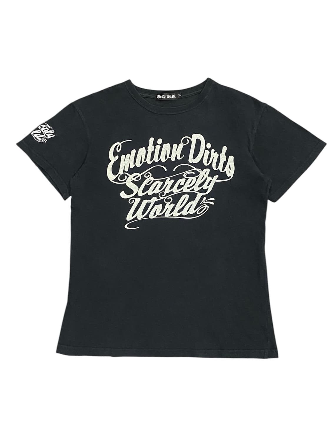 Step walk 레터링 디테일 반팔티셔츠 상품이미지1