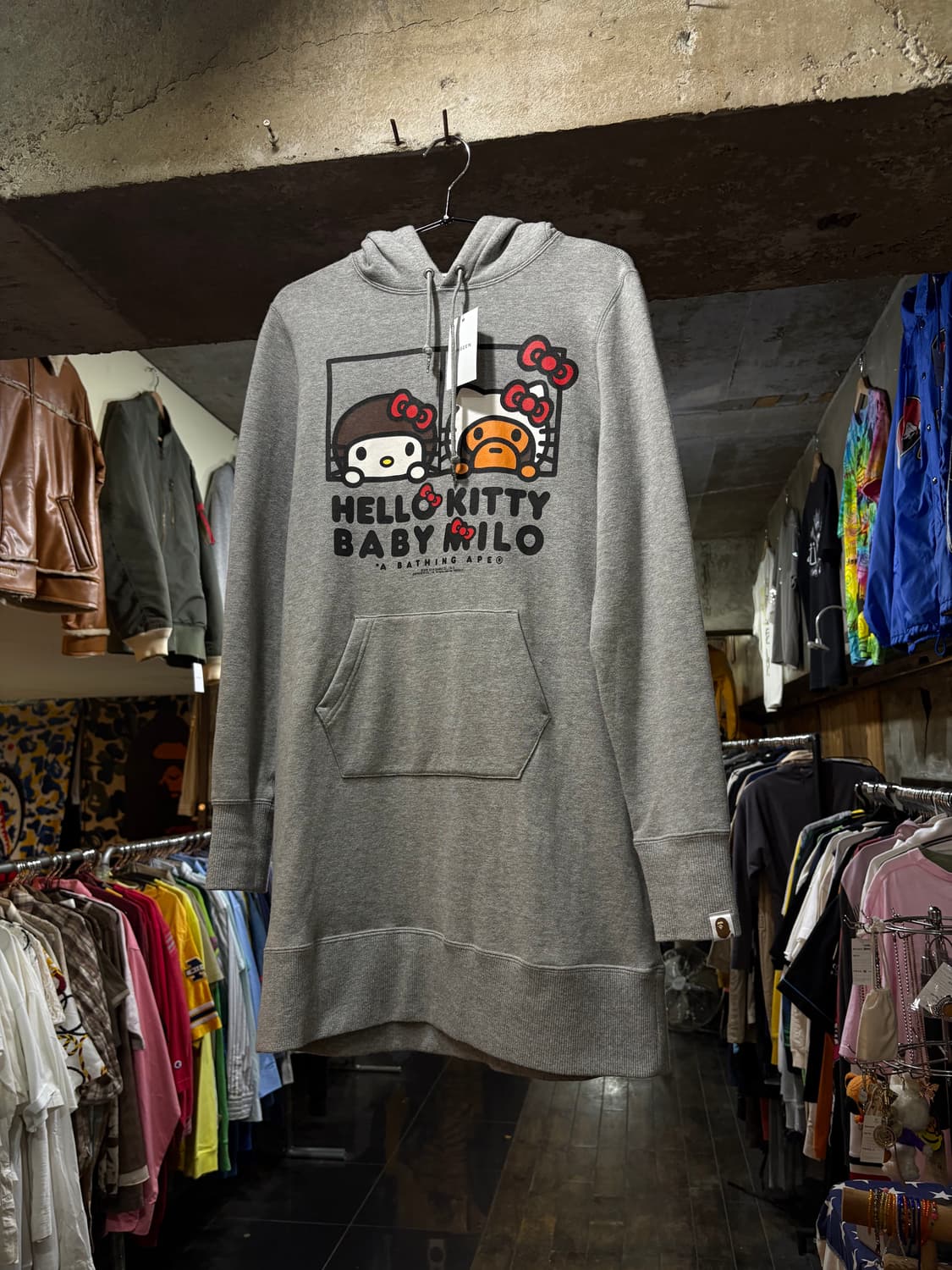 16년도 bape x hello kitty 베이프 x 키티 협업 원피스 상품이미지1