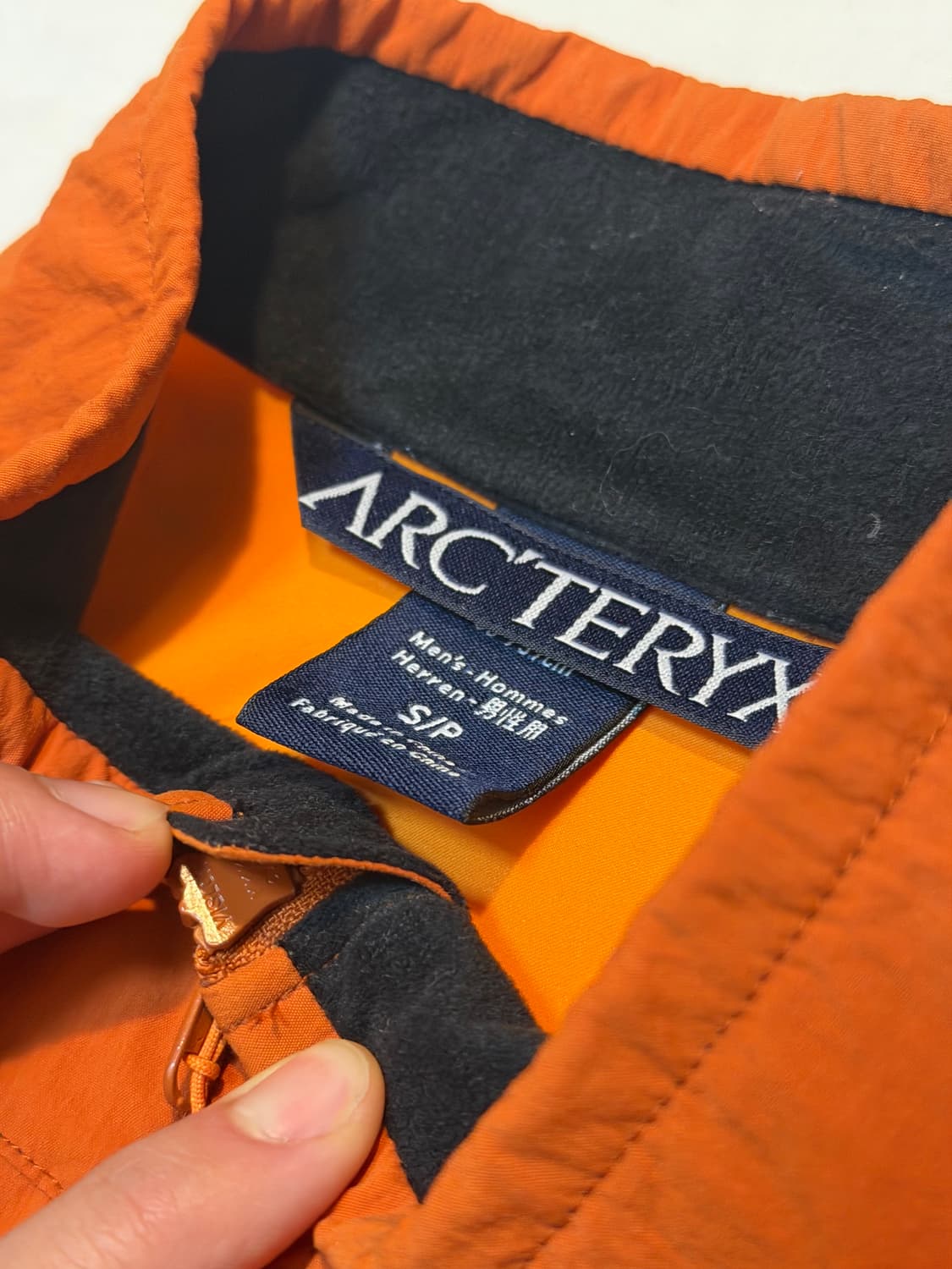아크테릭스 감마 SL 초경량 하이브리드 바람막이 자켓 오렌지 상품이미지4