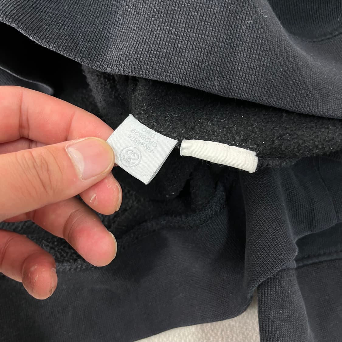 100 스투시 월드투어 블랙 맨투맨 상품이미지7