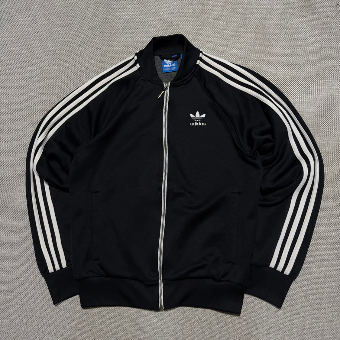 아디다스 오리지널 로고 트랙탑 상품이미지1