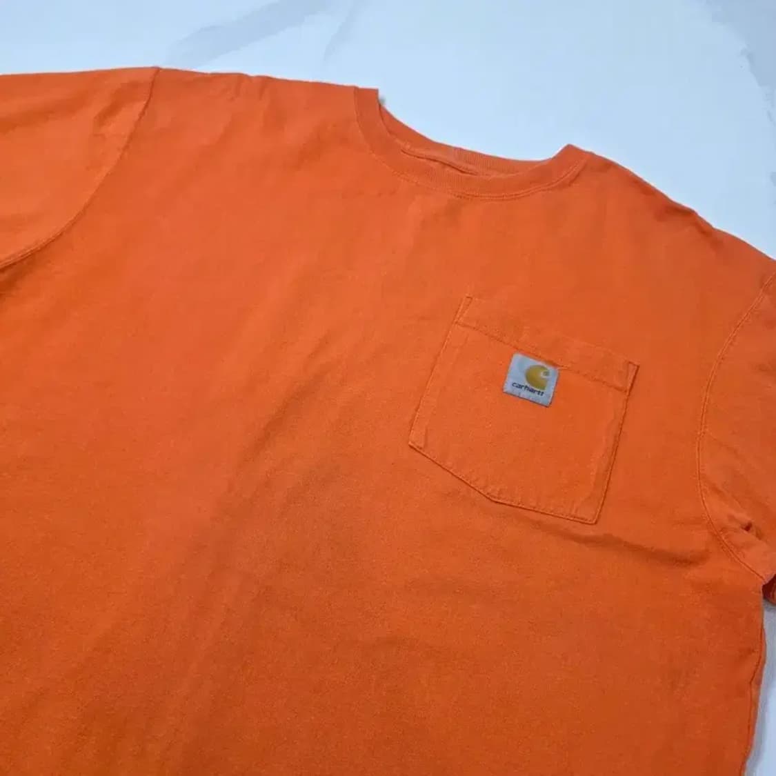 칼하트 K87 포켓 반팔 티셔츠 100 오버핏 상품이미지2