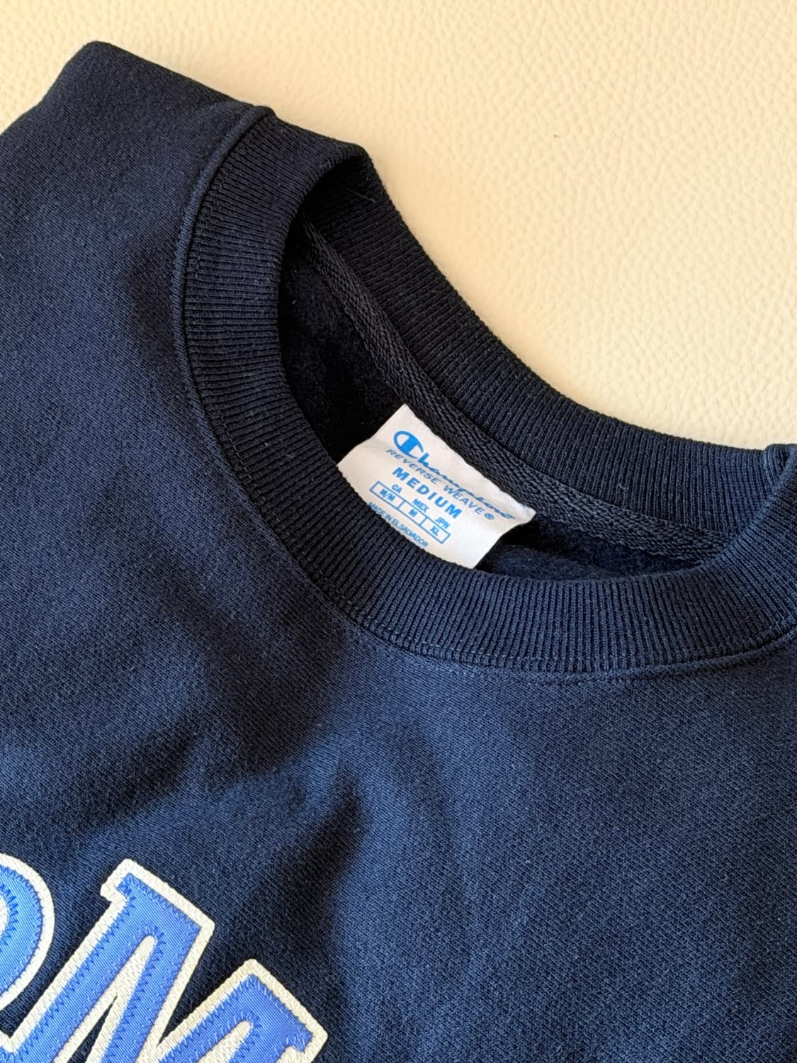 [M] 모마(MoMA) x 챔피온 리버스위브 스웻 네이비 상품이미지2