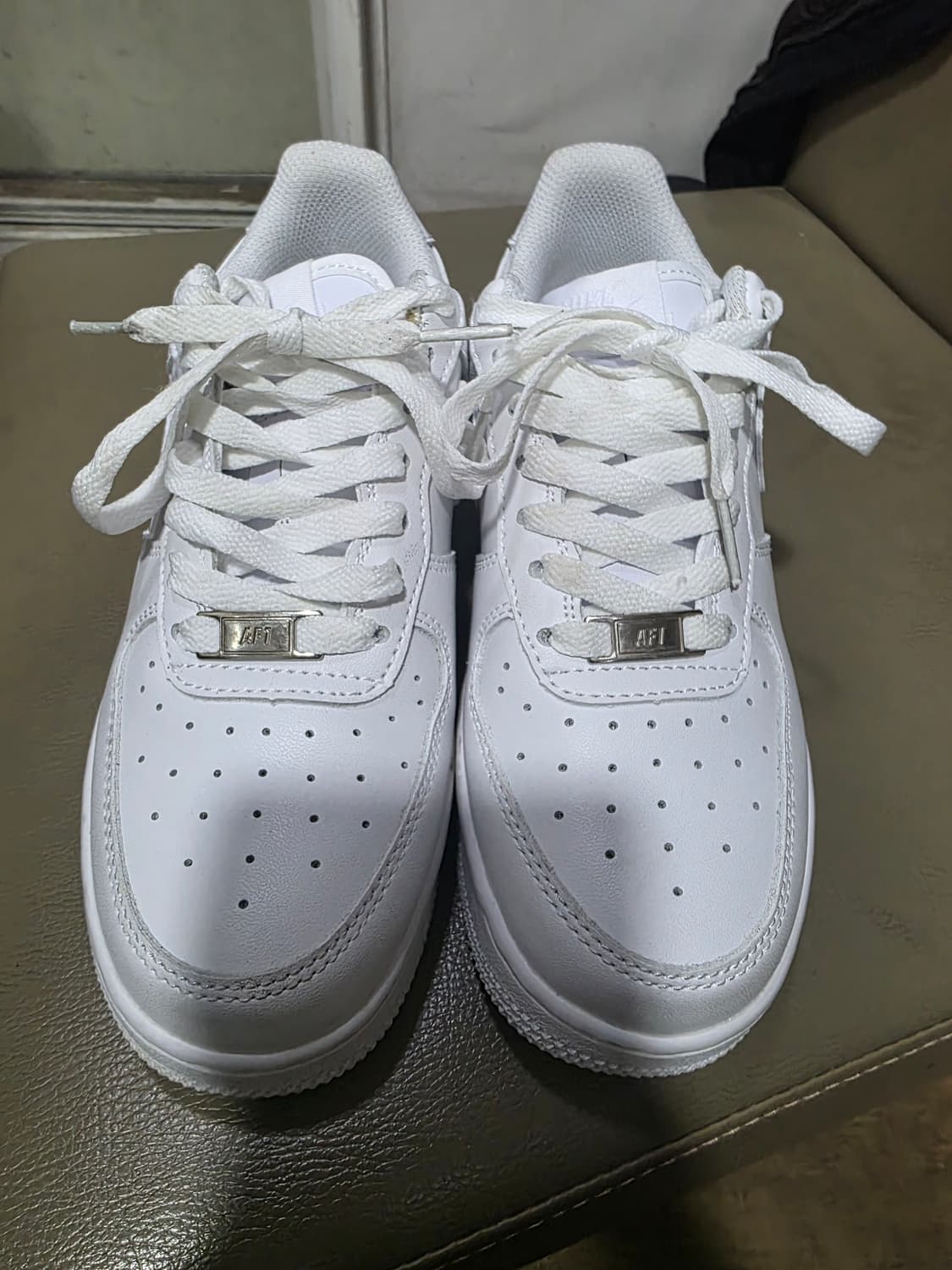 나이키 에어포스 1 상품이미지1