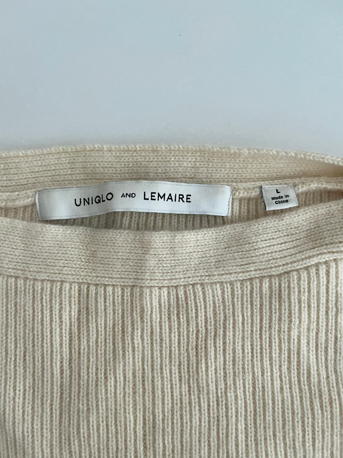 L) 유니클로 르메르 캐시미어 블렌드 니트 크림  상품이미지4