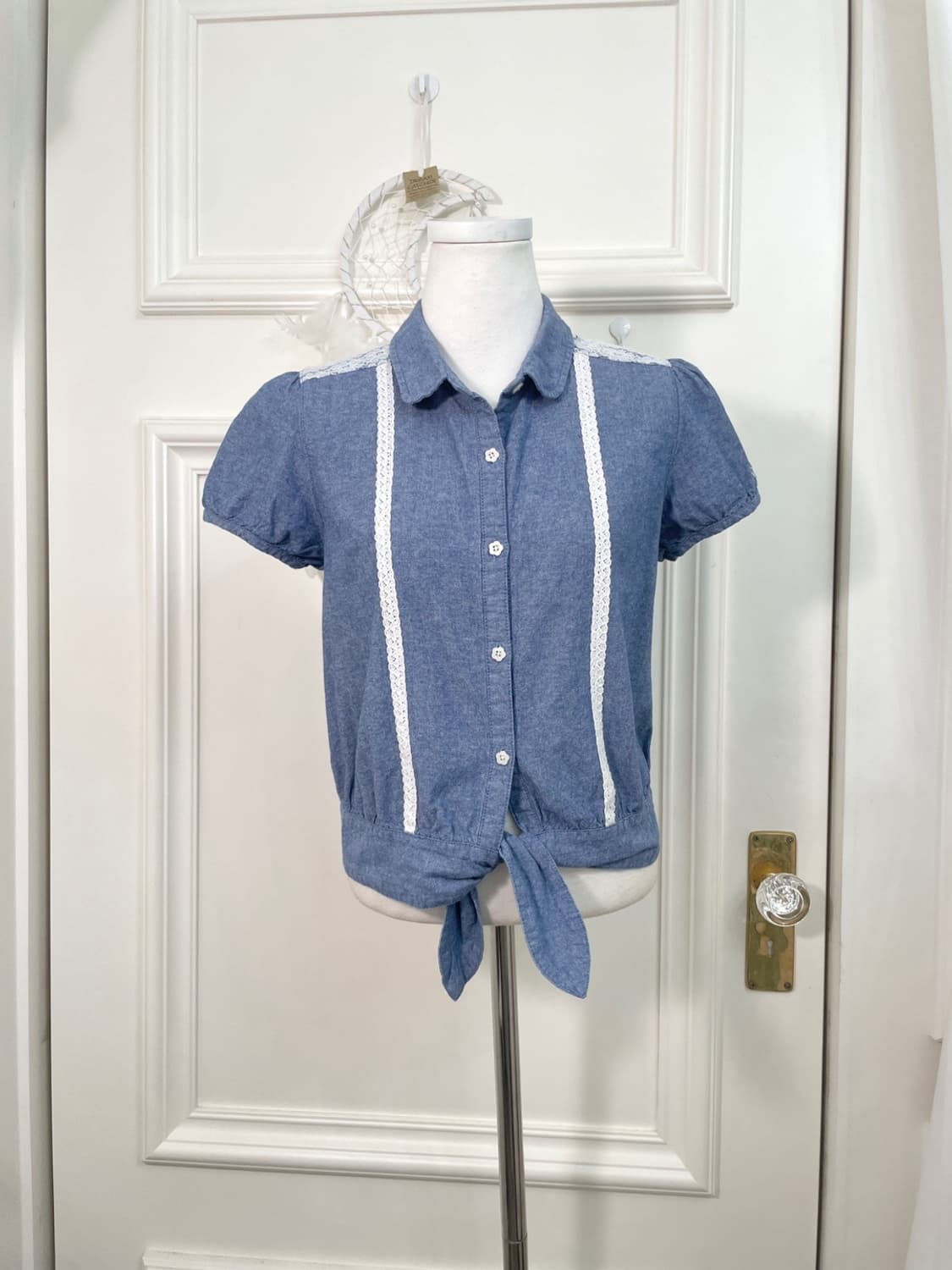 denim lace detail puff sleeve bow shirt 상품이미지1