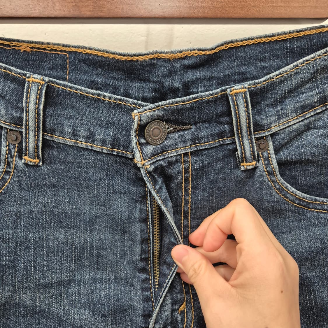 리바이스 505 레귤러 핏 데님 반바지 32 상품이미지4