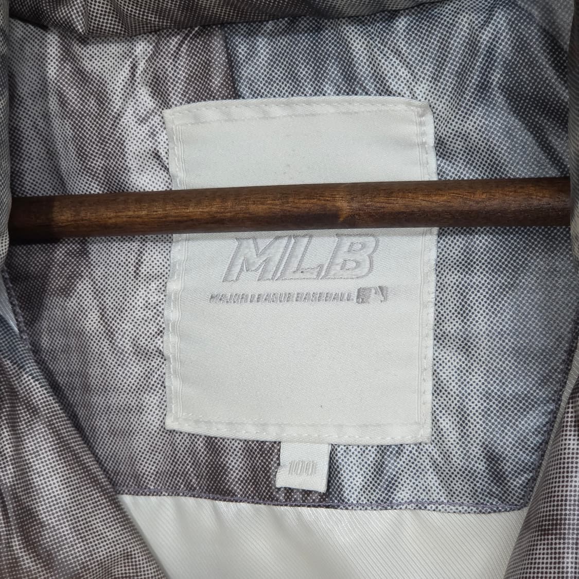 엠엘비 화이트 삭스 프린팅 라벤더 그레이 다운 패딩 점퍼 상품이미지9