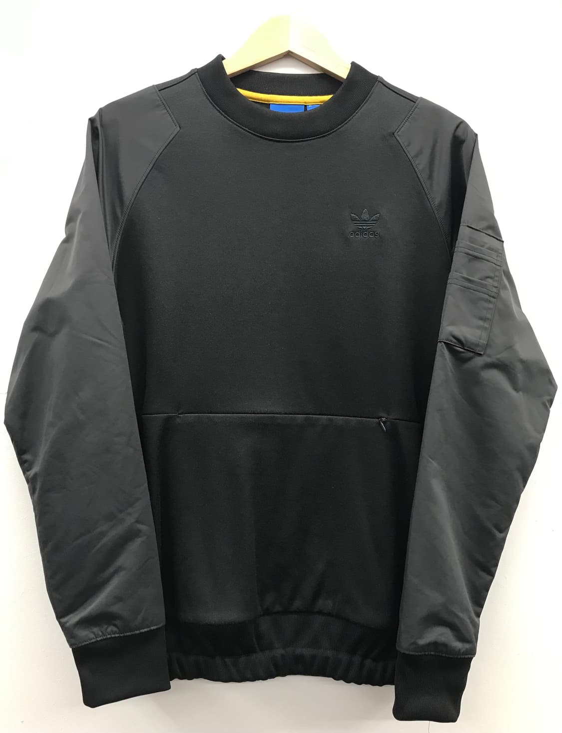 아디다스 져지형 맨투맨 상품이미지1