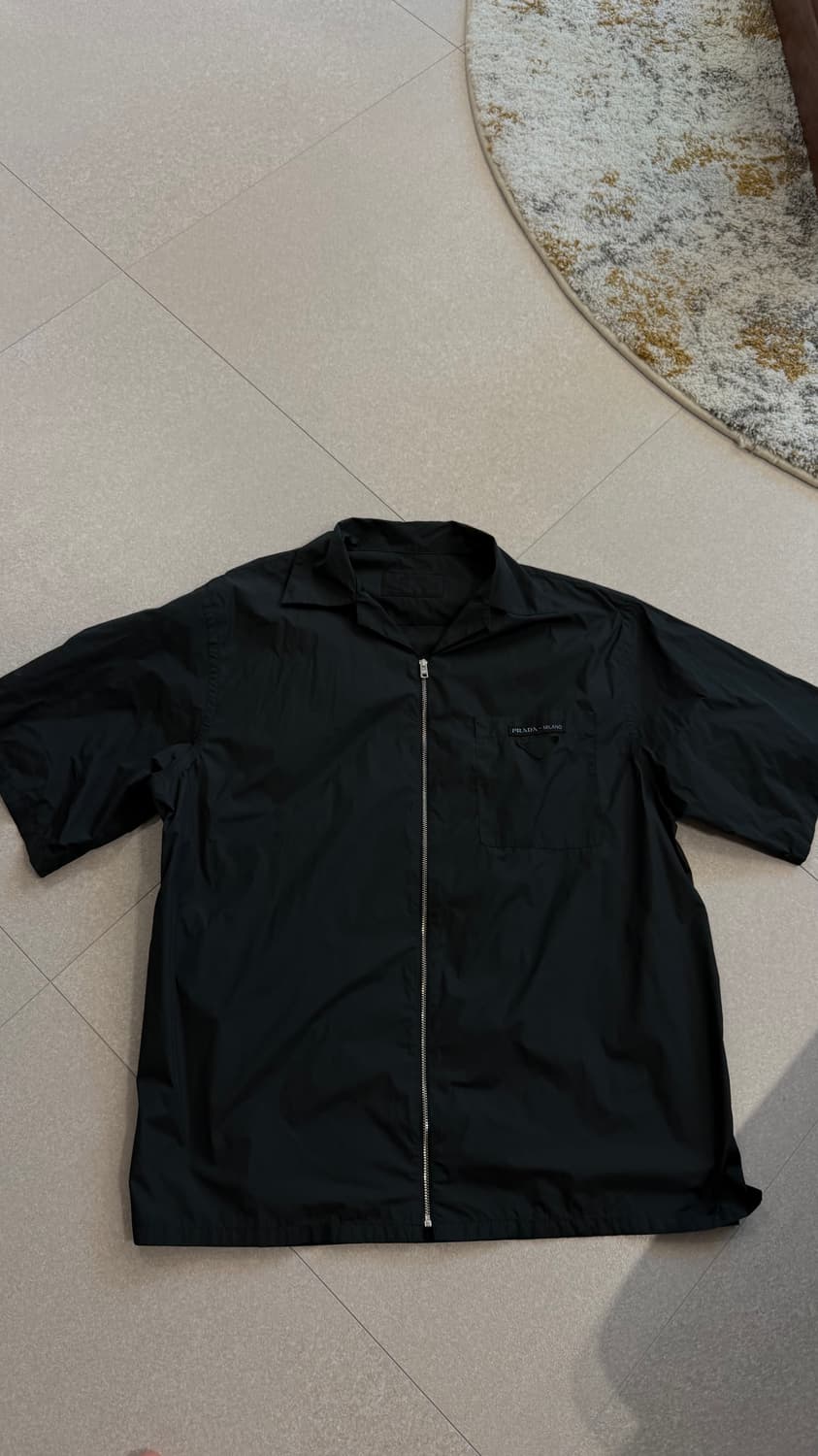 프라다 집업 반팔 셔츠 상품이미지1