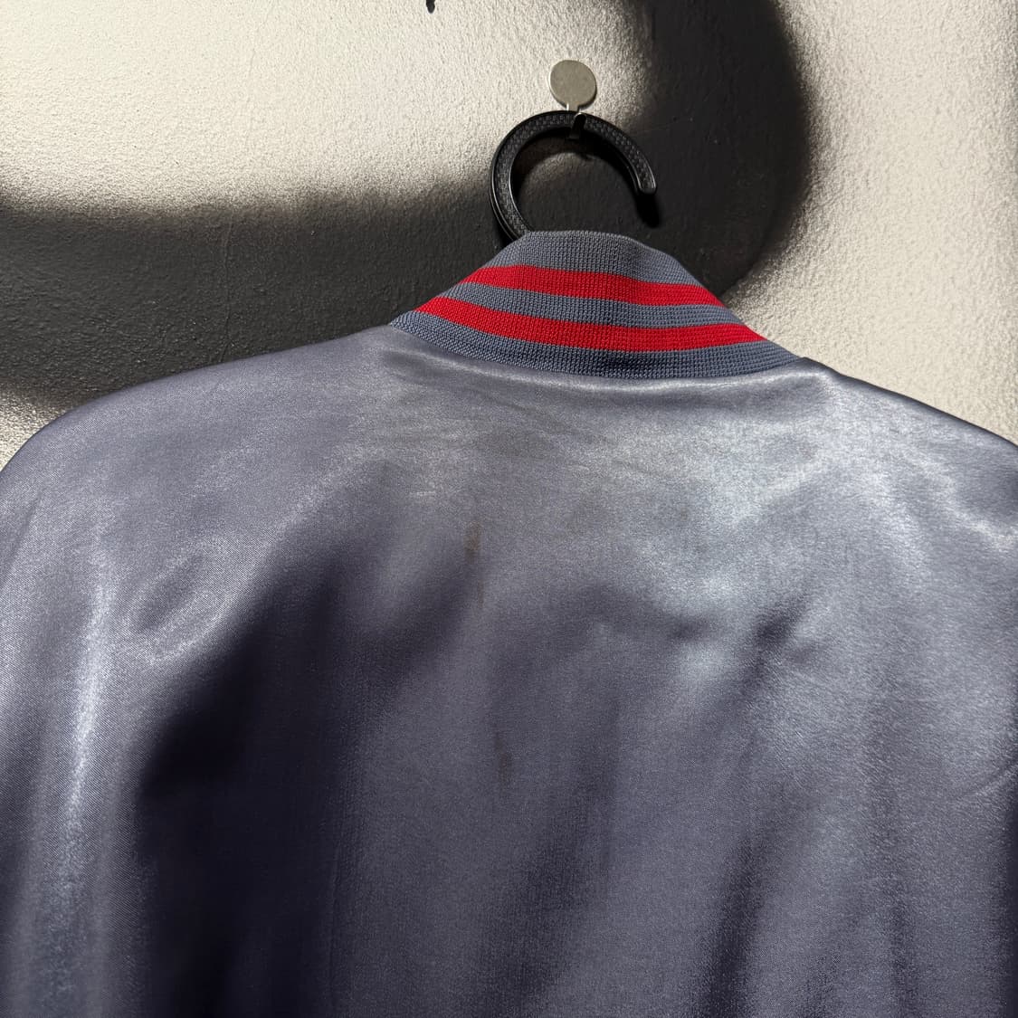 VTG 빈티지 올드스쿨 실버 배색 퀼팅 사틴 바시티 자켓 상품이미지7