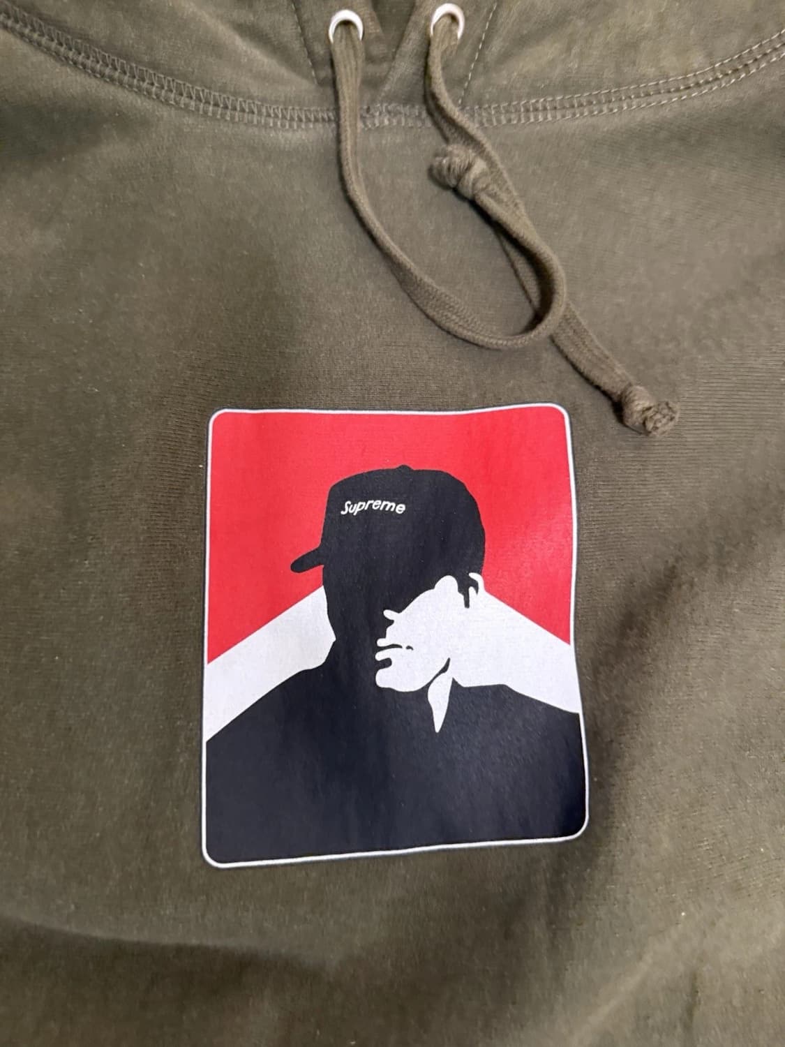 슈프림 포트레이트 후디 스웨트셔츠 다크 올리브 상품이미지2