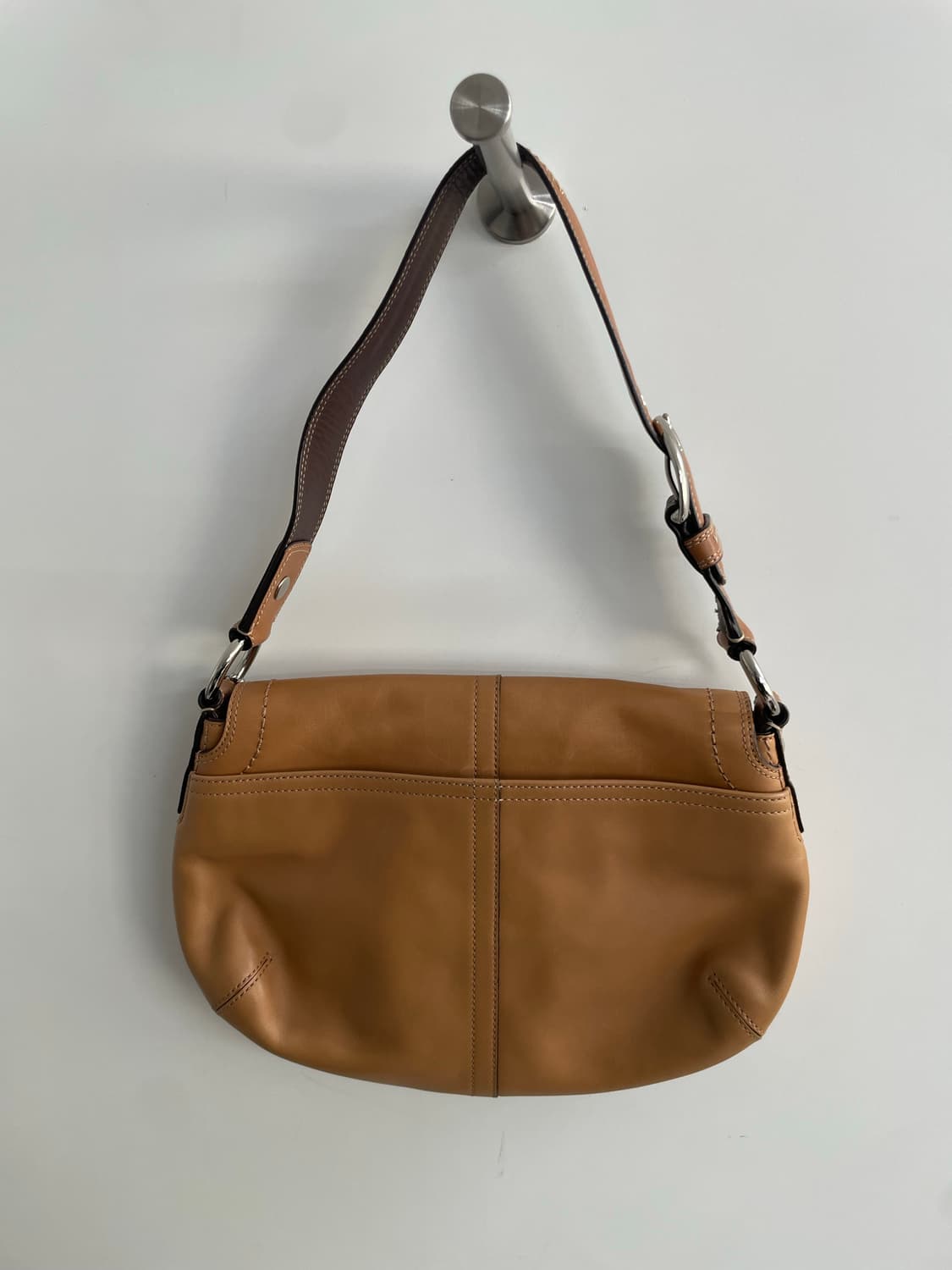 코치 브라운 소호 가죽 숄더백 상품이미지6