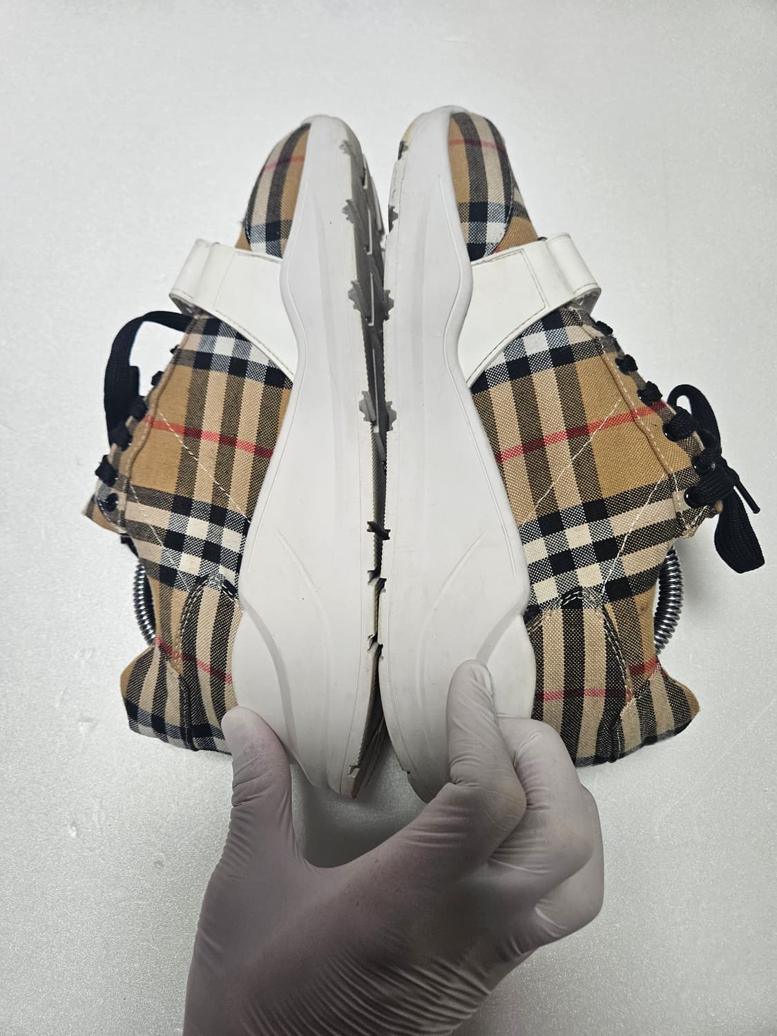 버버리 BURBERRY 체크 스니커즈 / 250 상품이미지6