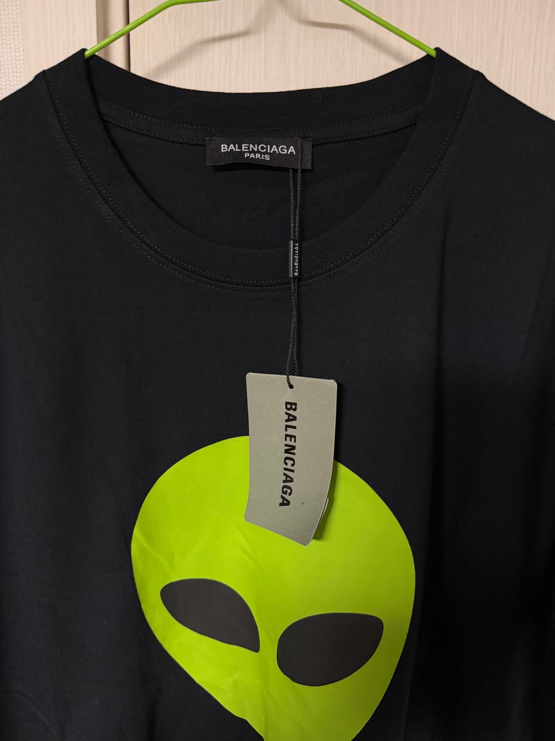 [새상품] Balenciaga Alien Graphic T-Shirt 상품이미지1