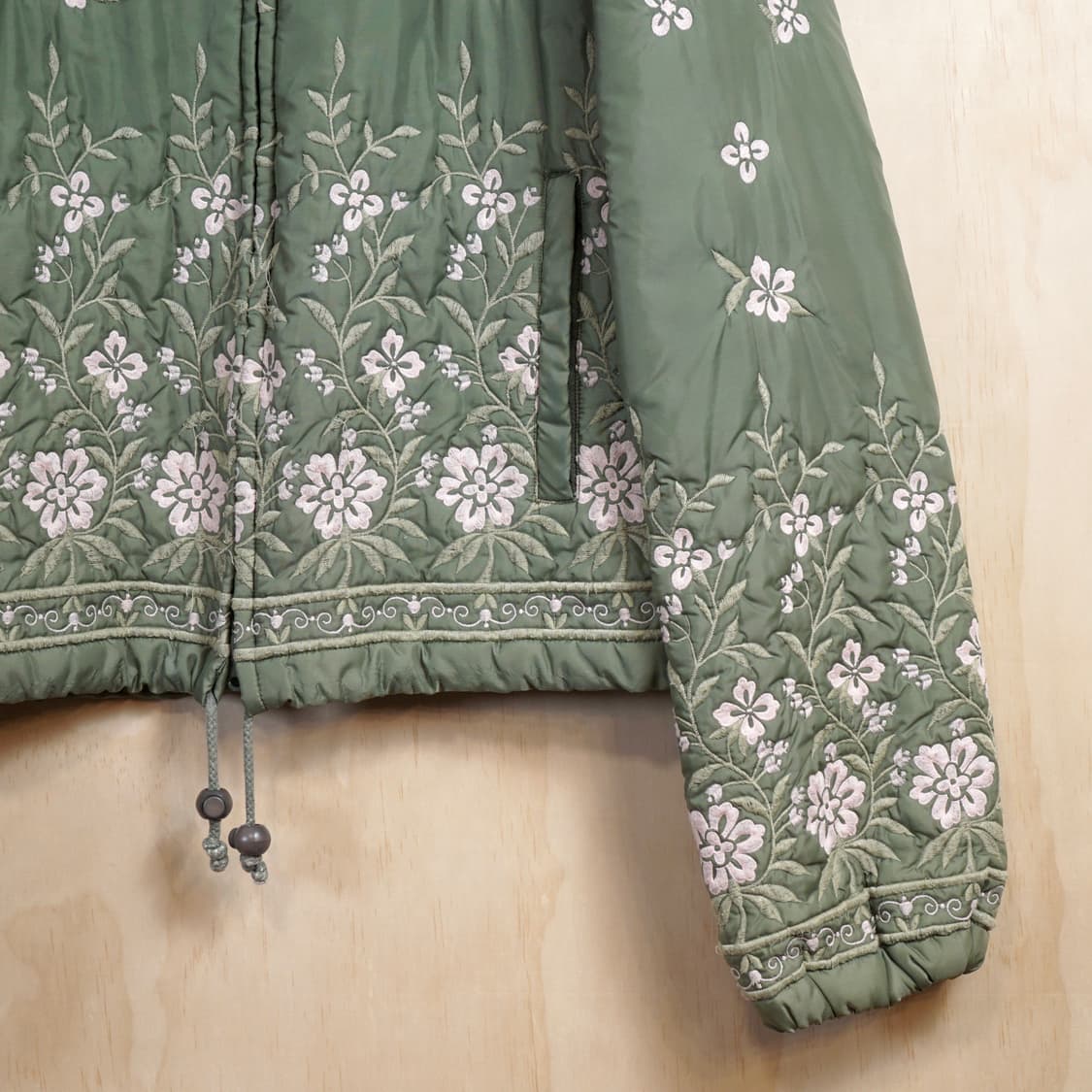 모스키노 Italy 아플리케 퀄팅 자켓 상품이미지3