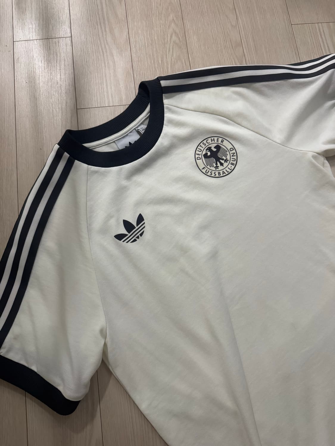아디다스 독일 아디컬러 클래식 삼선 티셔츠 오프 화이트 M 상품이미지2