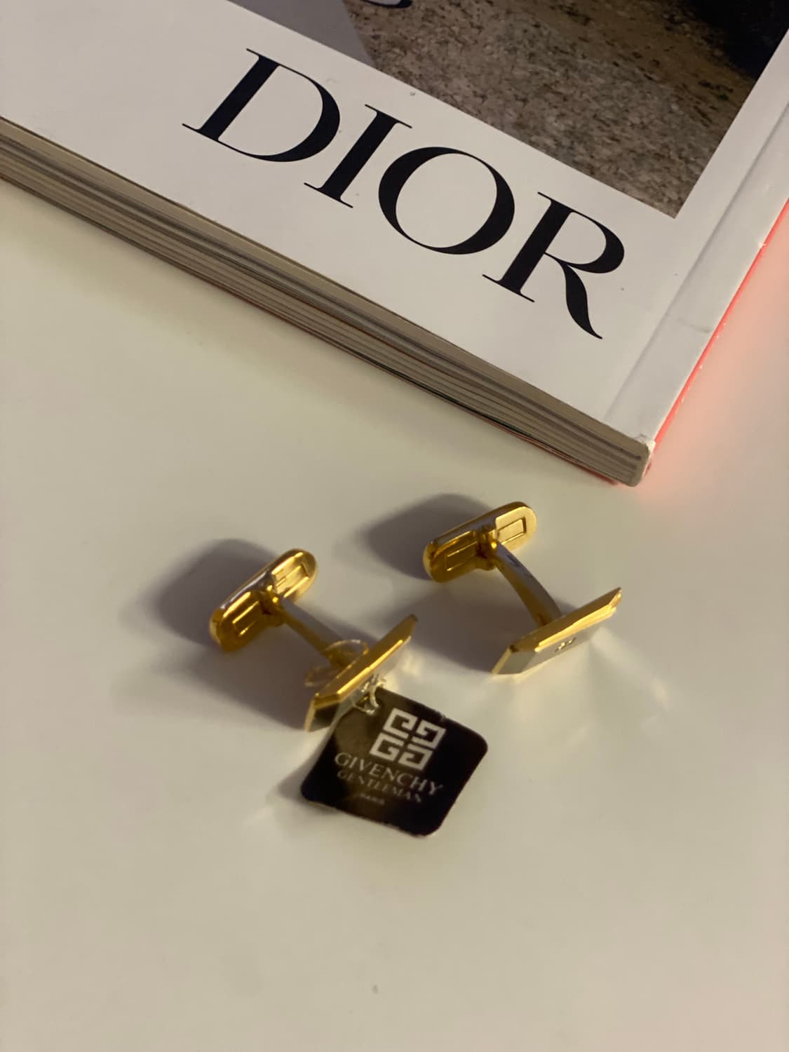 지방시 커프스 버튼 상품이미지4