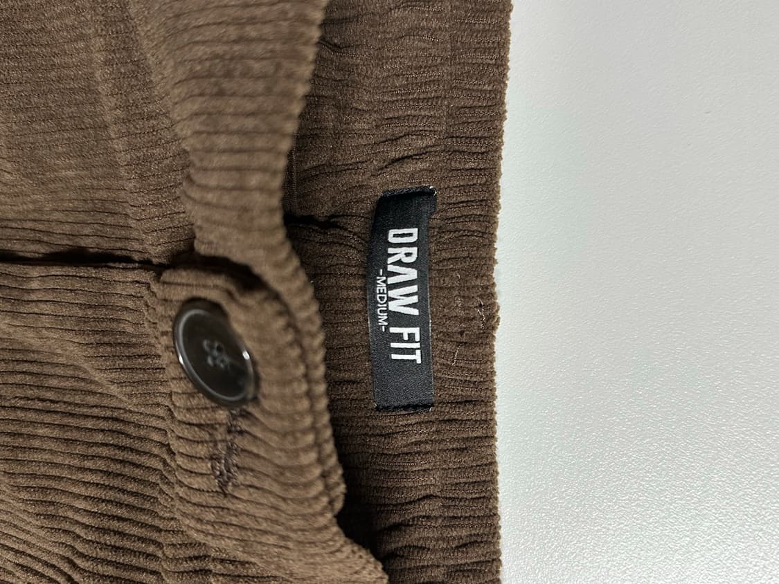 드로우핏 코듀로이 와이드 턱 팬츠 브라운 M / 1회 착용 상품이미지4