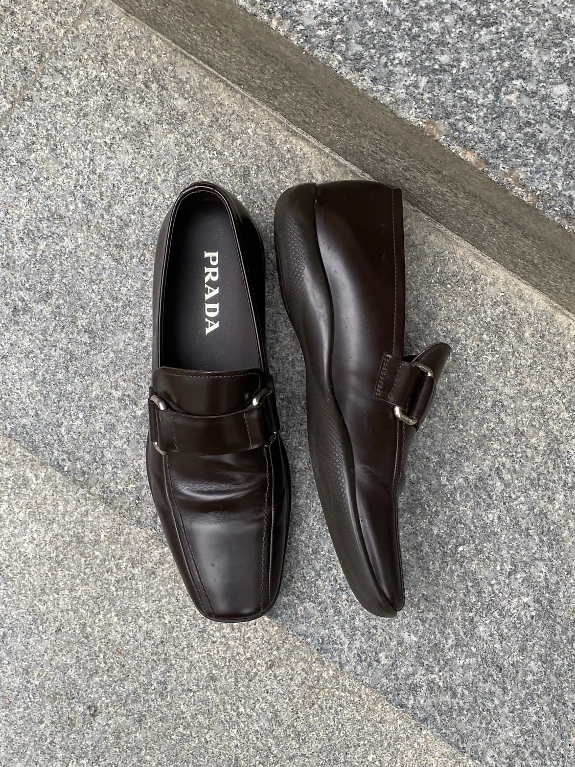 Prada 00s square toe buckle loafer 상품이미지1