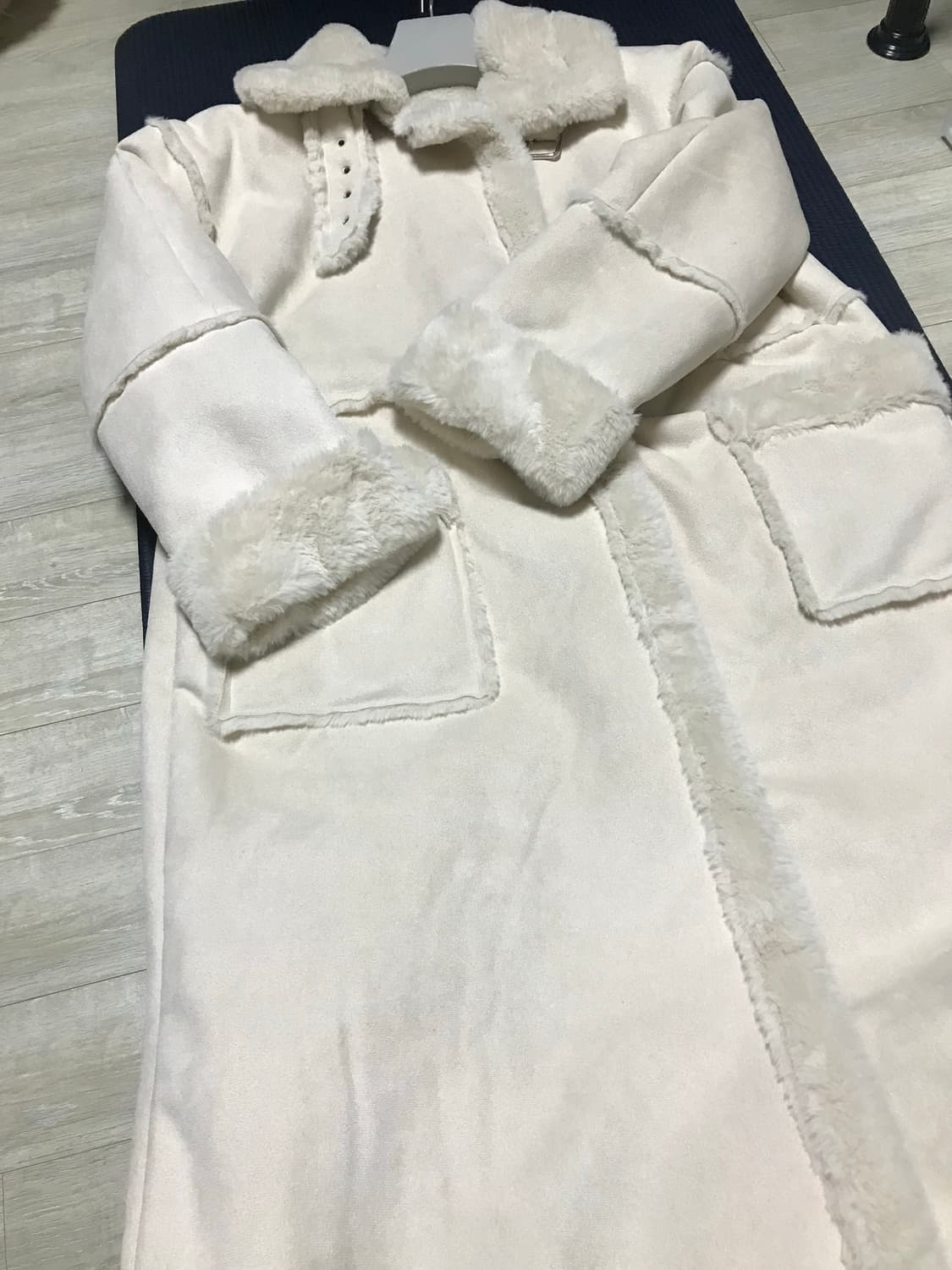 무스탕 롱코트 상품이미지1