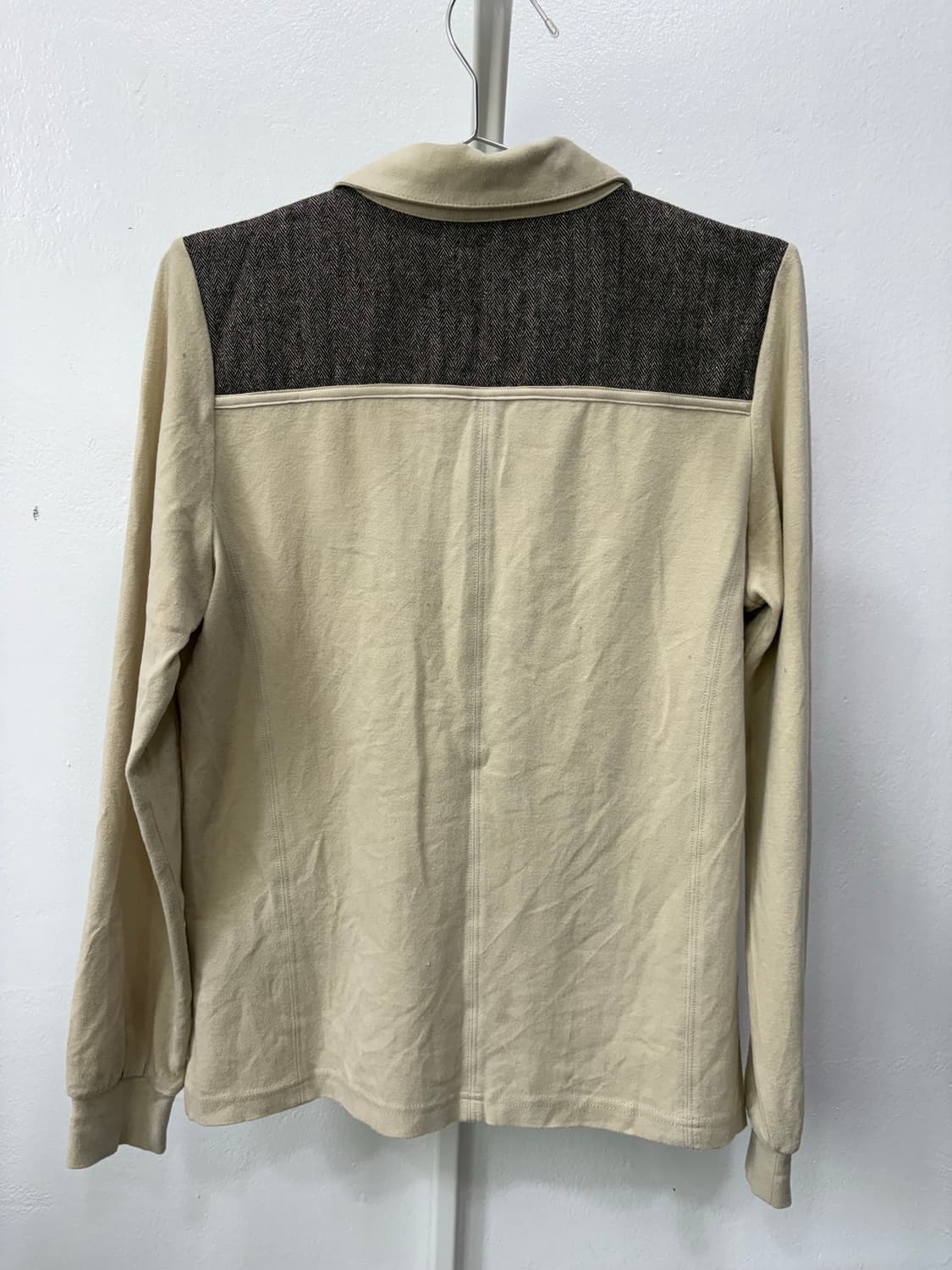 헤링본 버튼 긴팔 카라티 상품이미지4