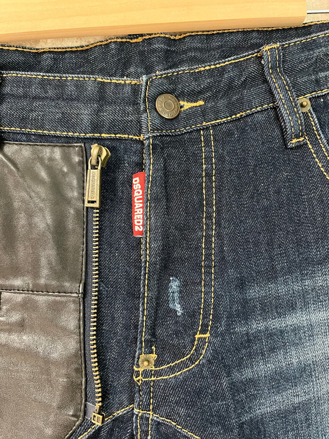 디스퀘어드2 가죽 패치 청바지 48사이즈 정품 상품이미지4
