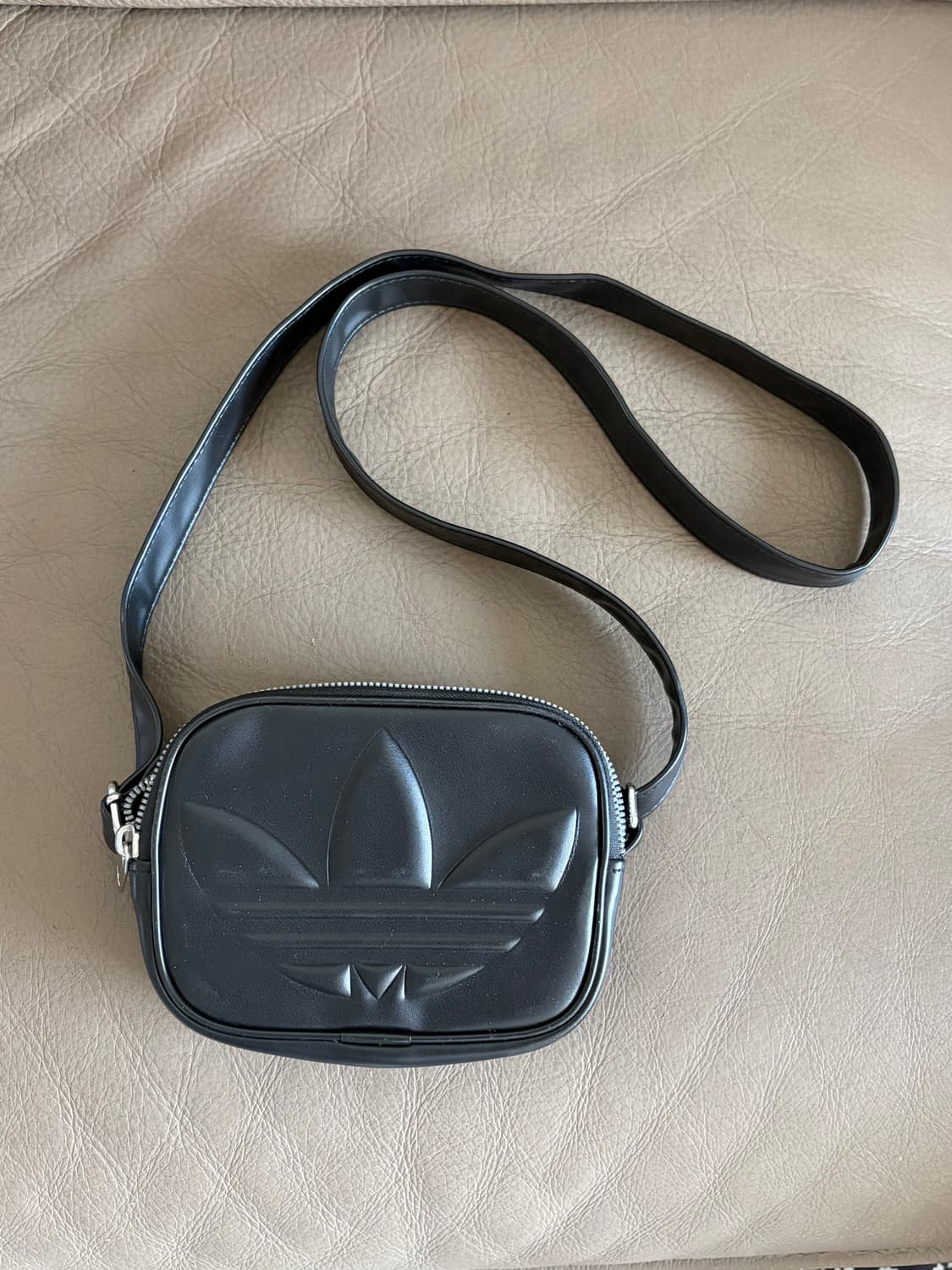 아디다스 미니 에어라이너 백 블랙 IT7379 상품이미지1