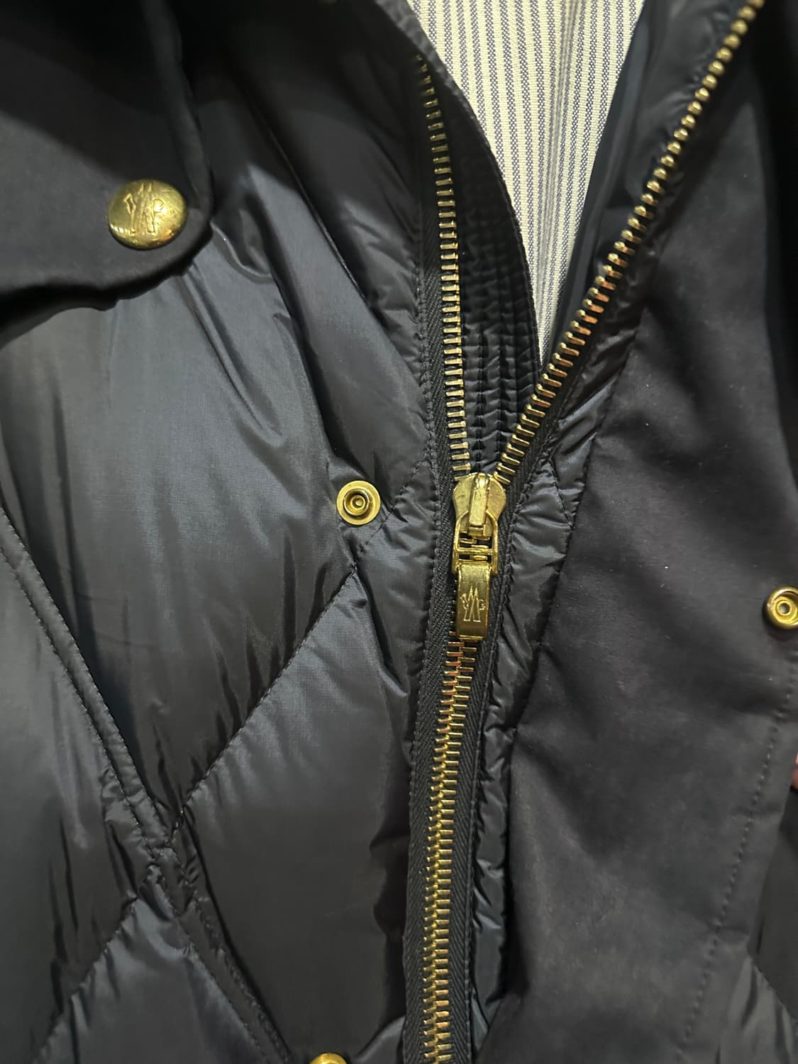 몽클레어 감마블루 패딩 네이비 3사이즈 상품이미지4