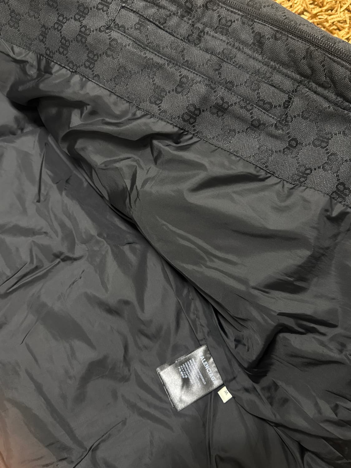 BALENCIAGA 발렌시아가 패딩 상품이미지3