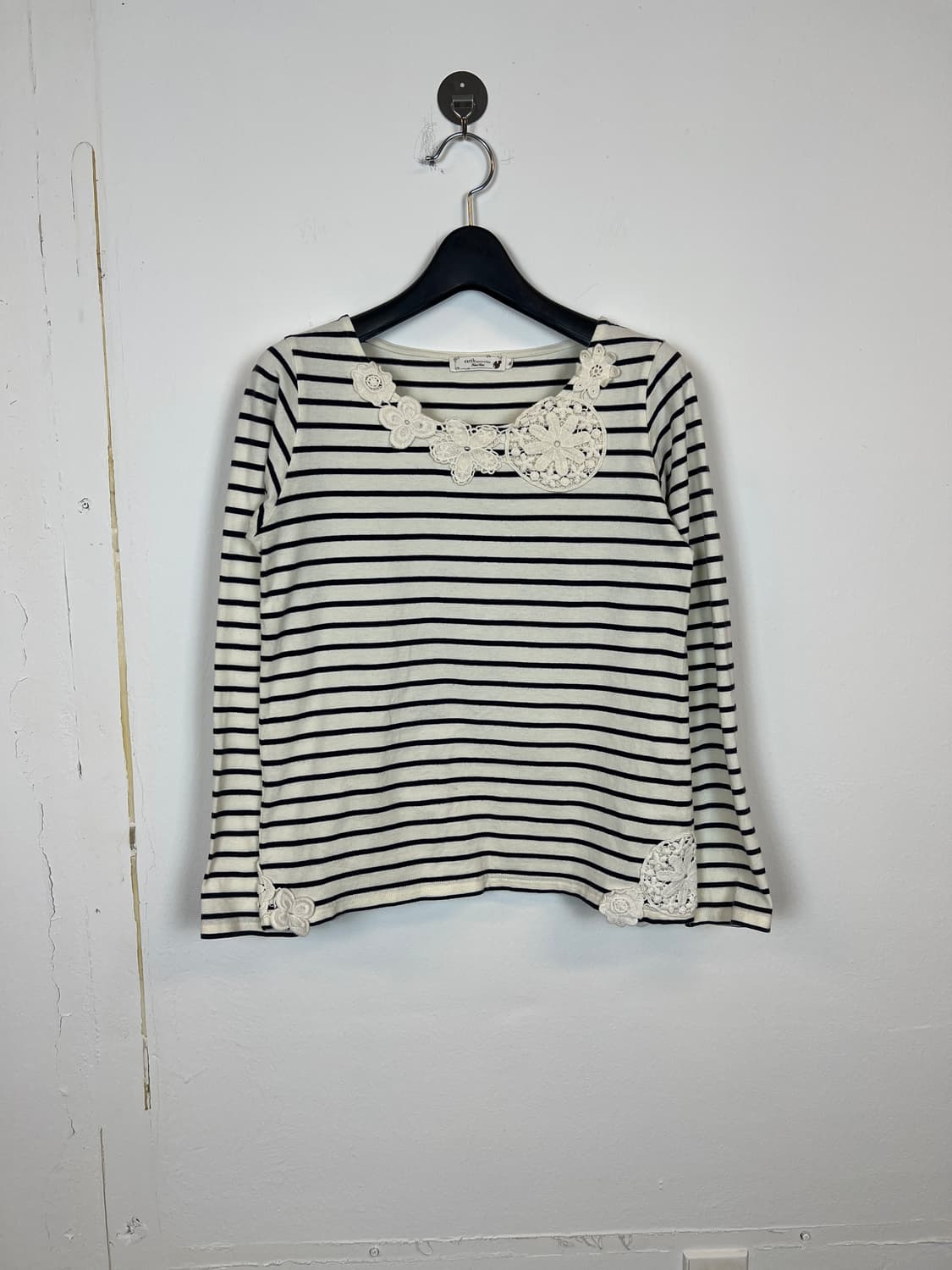 어스뮤직  스트라이프 긴팔 티셔츠 M 상품이미지1