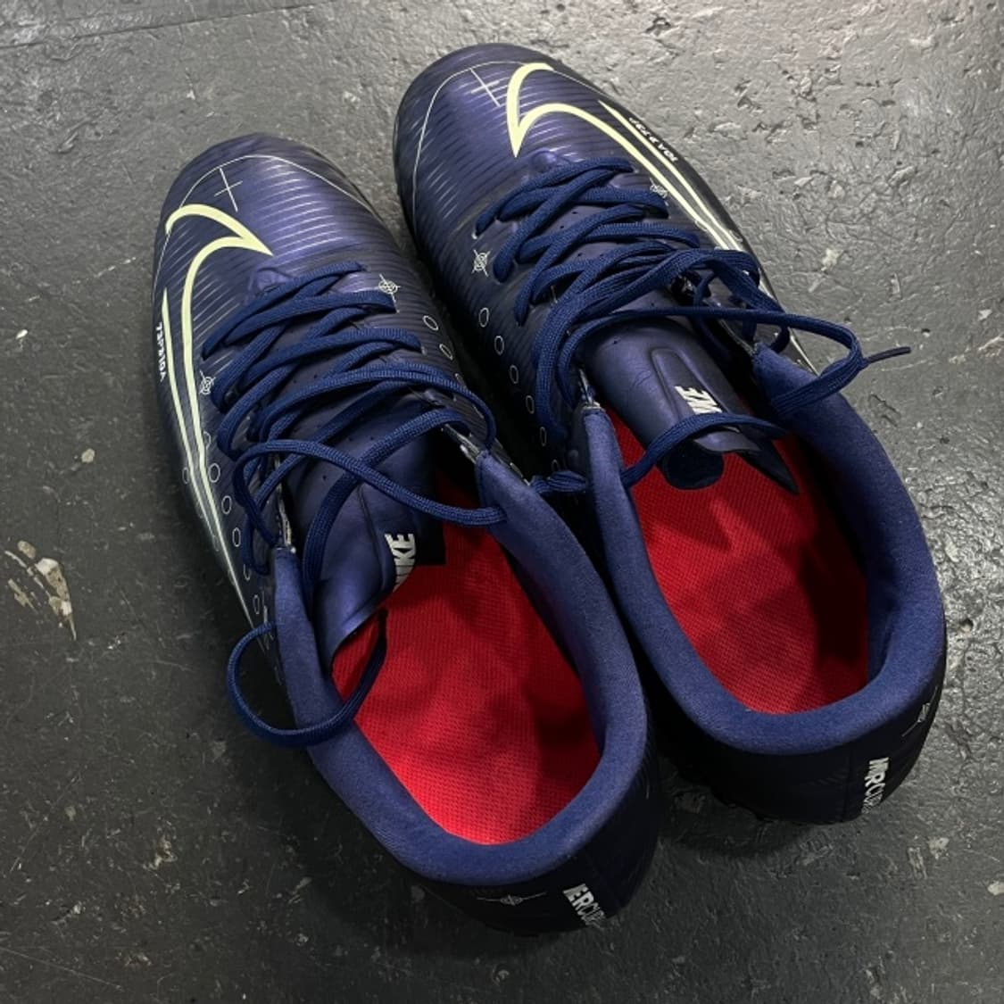 260 나이키 머큐리얼 베이퍼 13 풋살화  상품이미지2