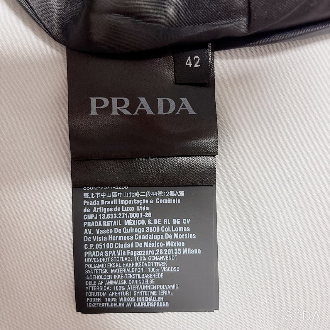 프라다 삼각로고 플레어 스커트 42 상품이미지9