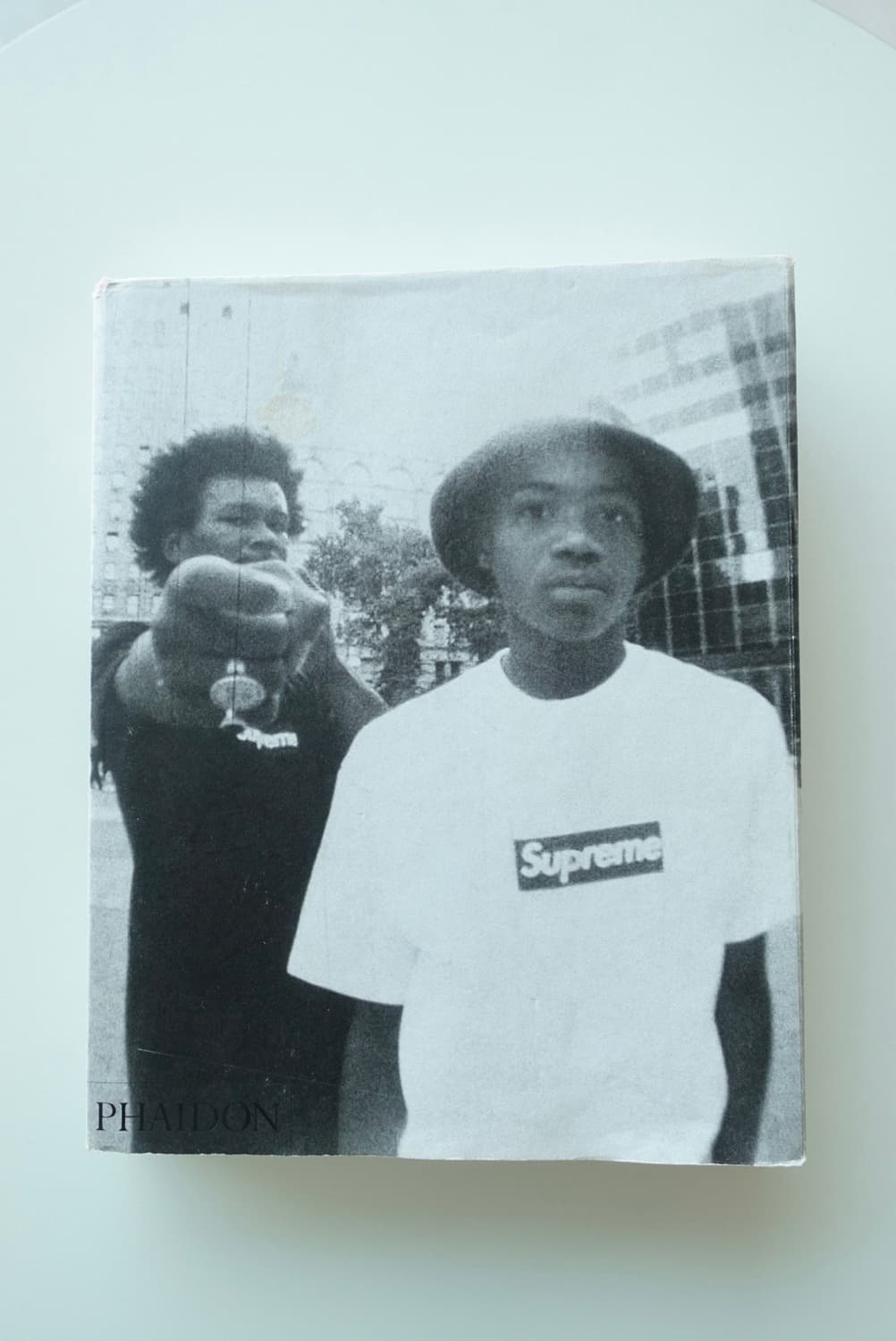 슈프림 아트북 상품이미지1