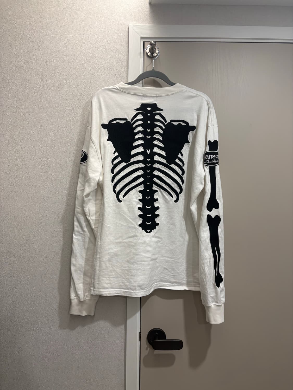 밴슨 X aao 본 롱슬리브 상품이미지2